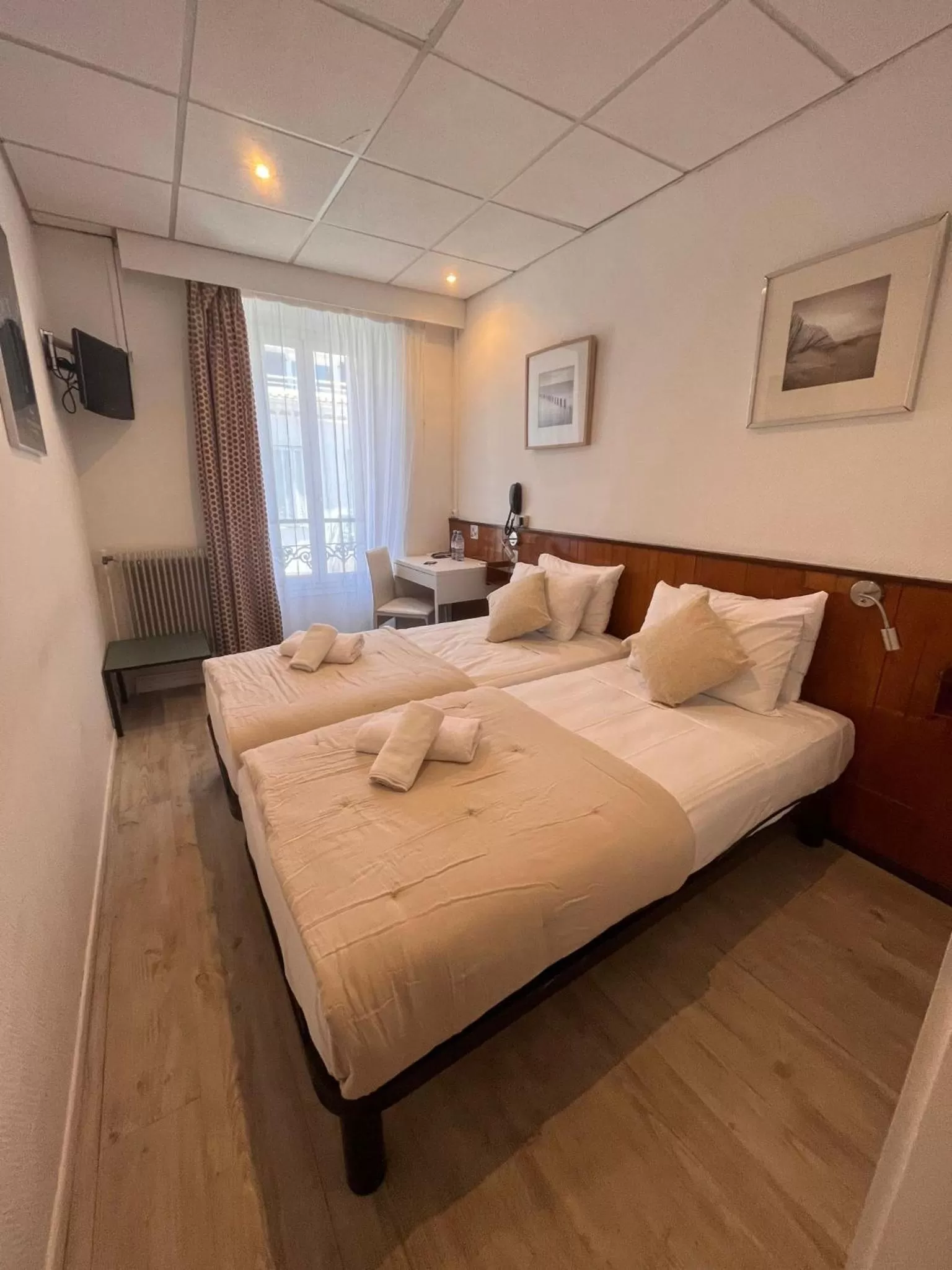 Twin Room in Azurene Royal Hotel