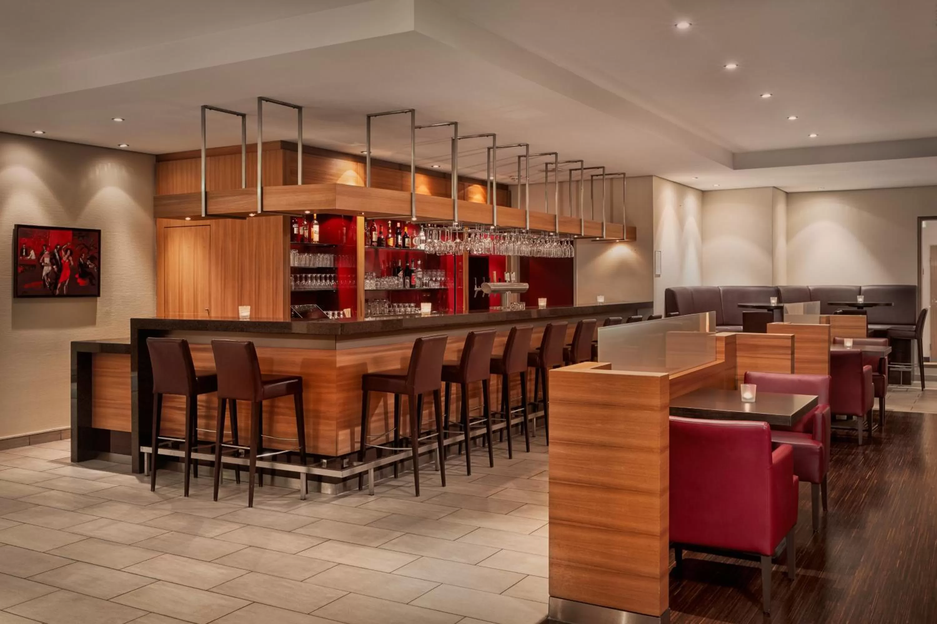 Lounge or bar in H+ Hotel Bochum