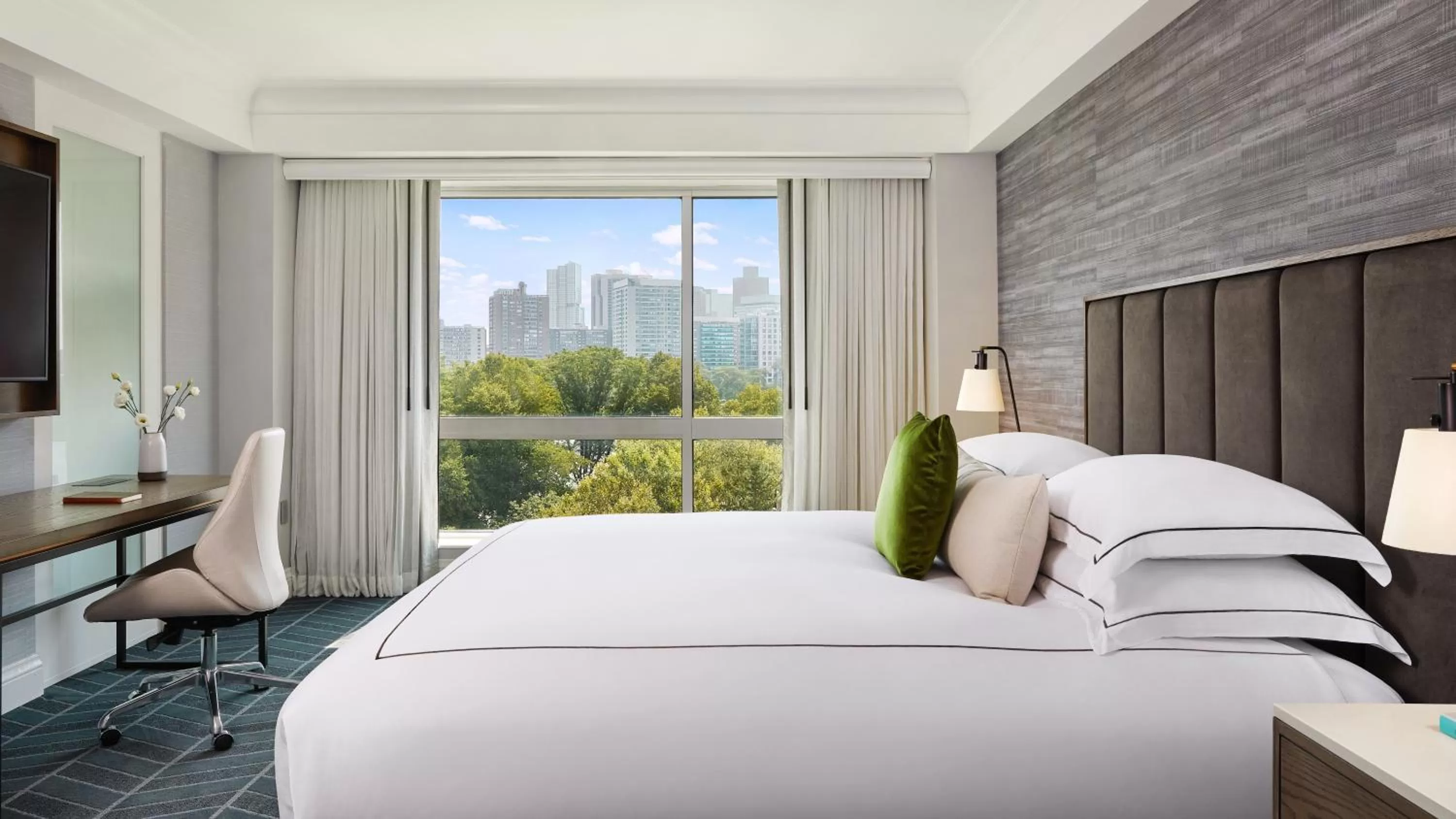King Room - Communication Accessible in Kimpton Marlowe by IHG