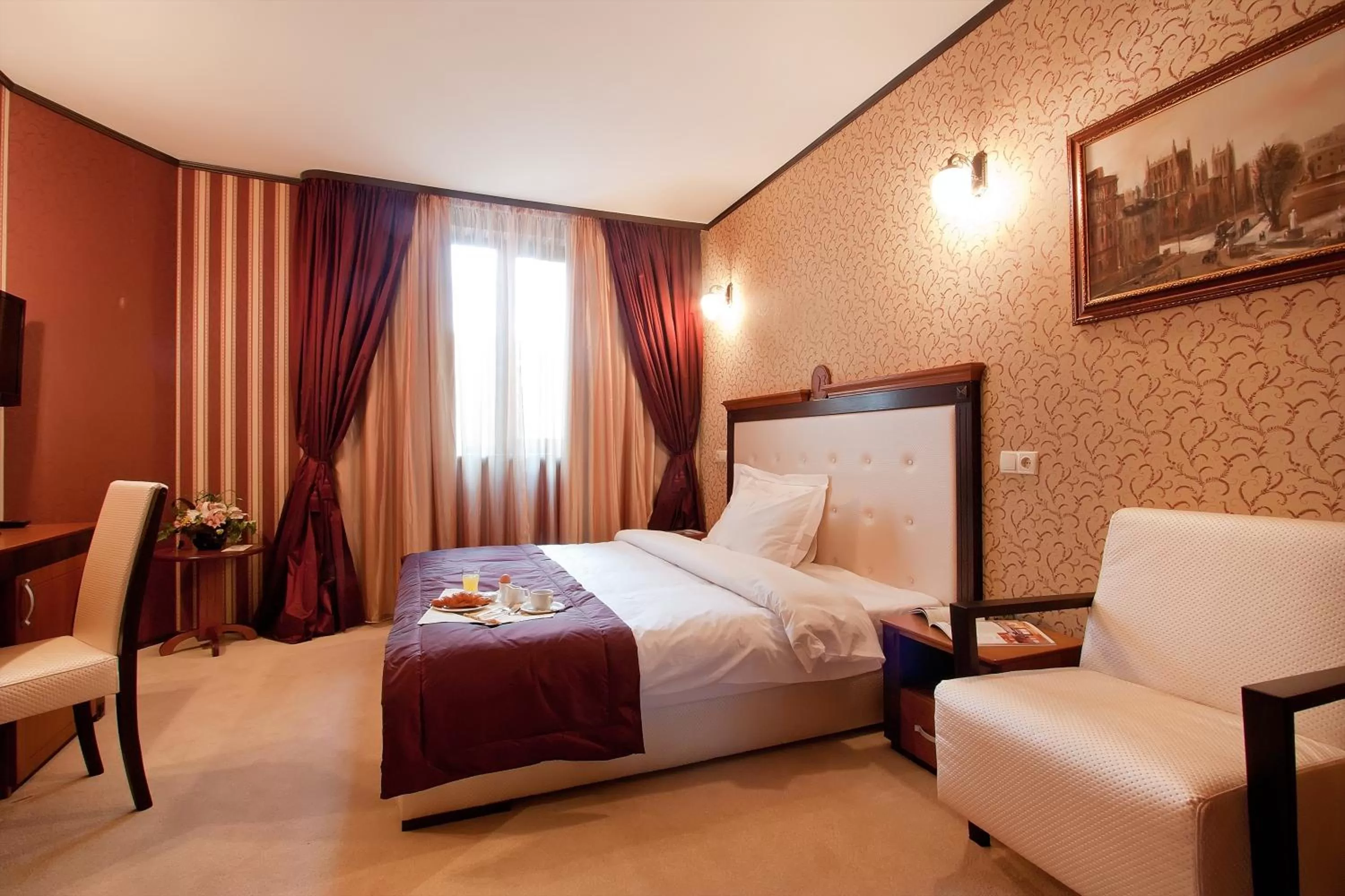 Double Room in Best Western Plus Bristol Hotel