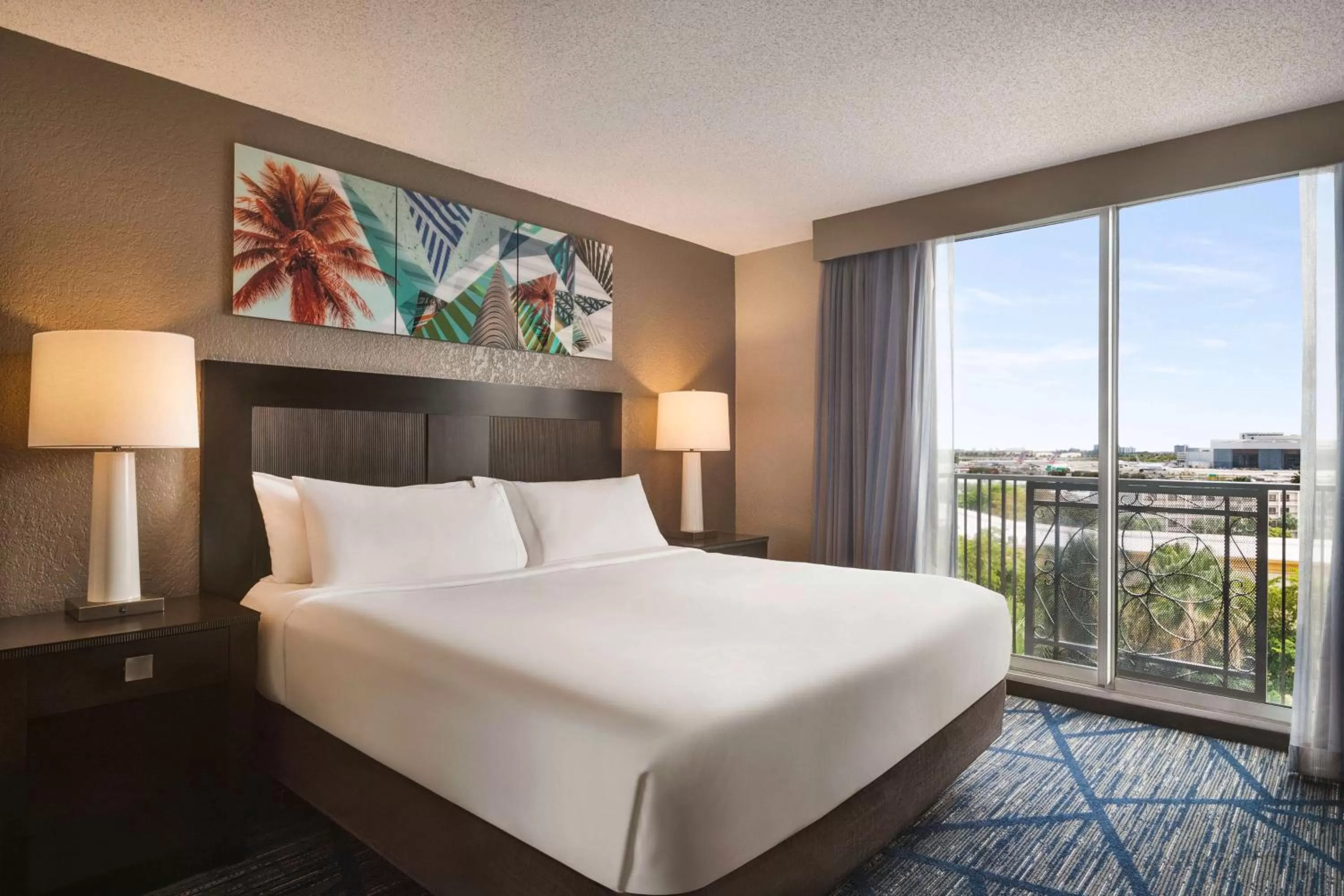 Premium King Suite in Embassy Suites by Hilton Miami International Airport