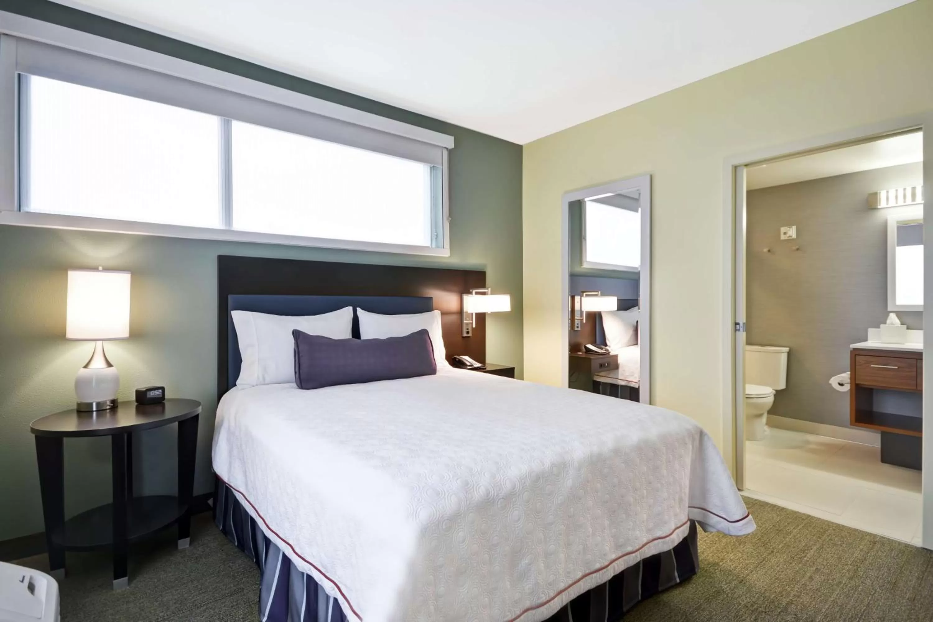 One-Bedroom Queen Suite - Non-Smoking in Home2 Suites By Hilton Minneapolis-Eden Prairie
