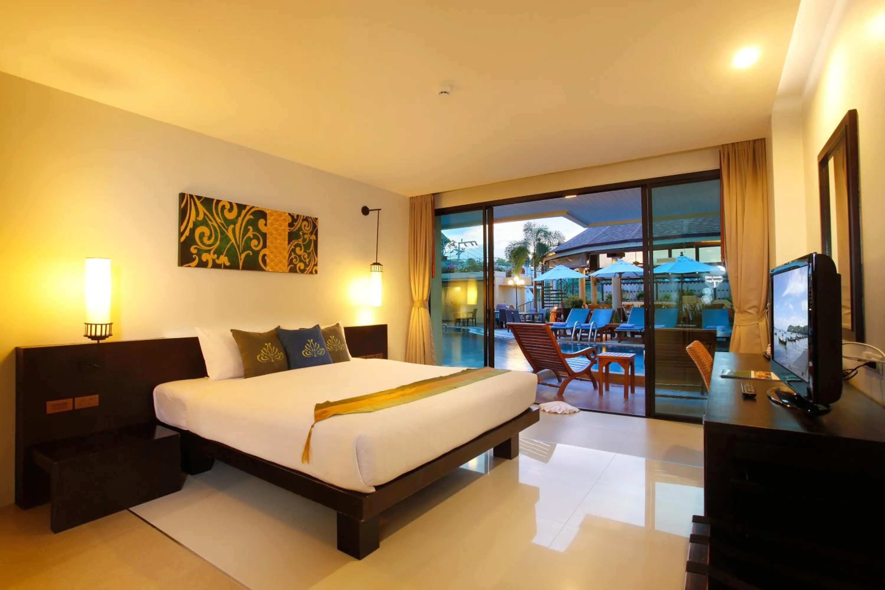 Deluxe Double Room with Pool Access in Palmyra Patong Resort Phuket - SHA Extra Plus
