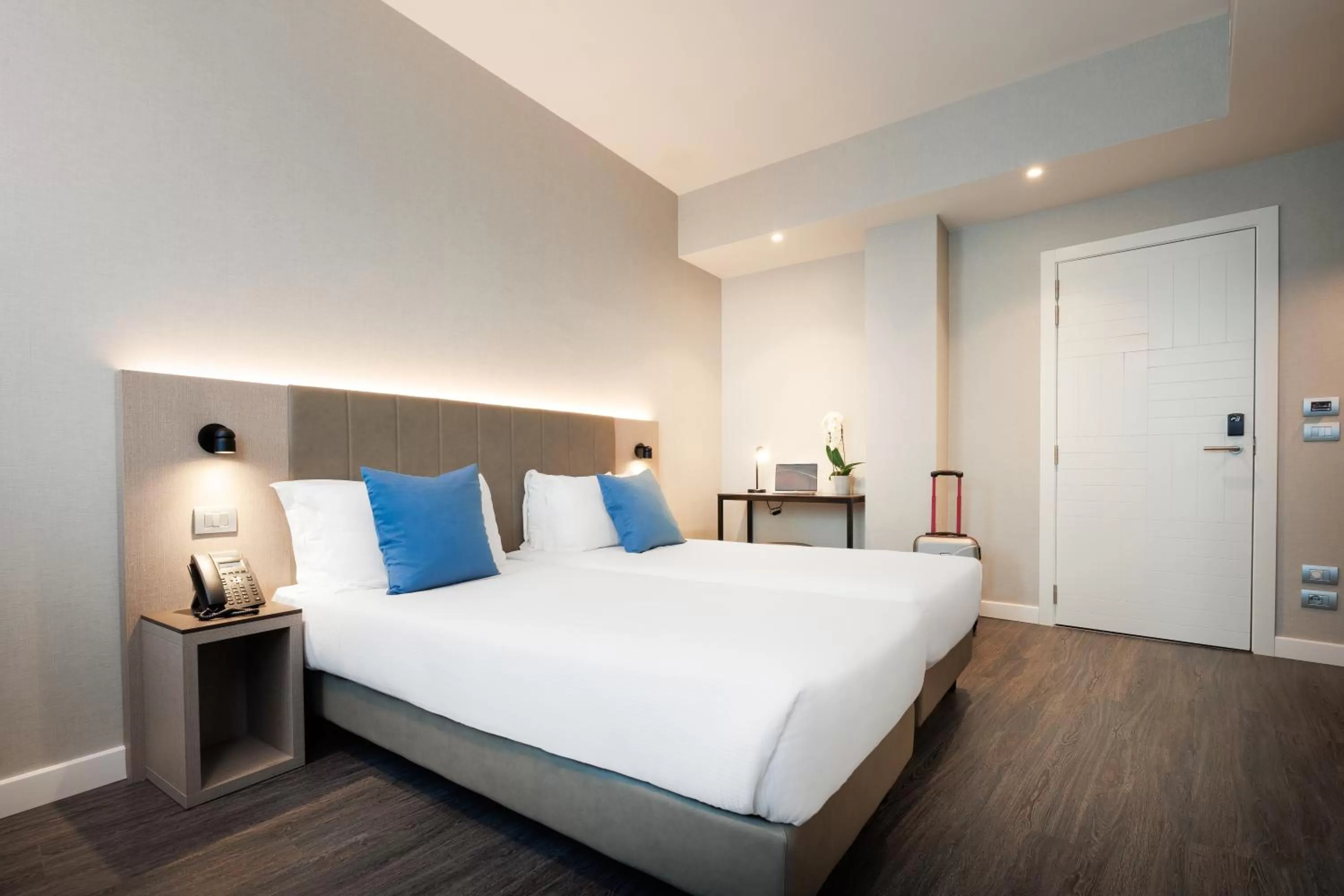 Standard Twin Room in IH Hotels Milano Centrale