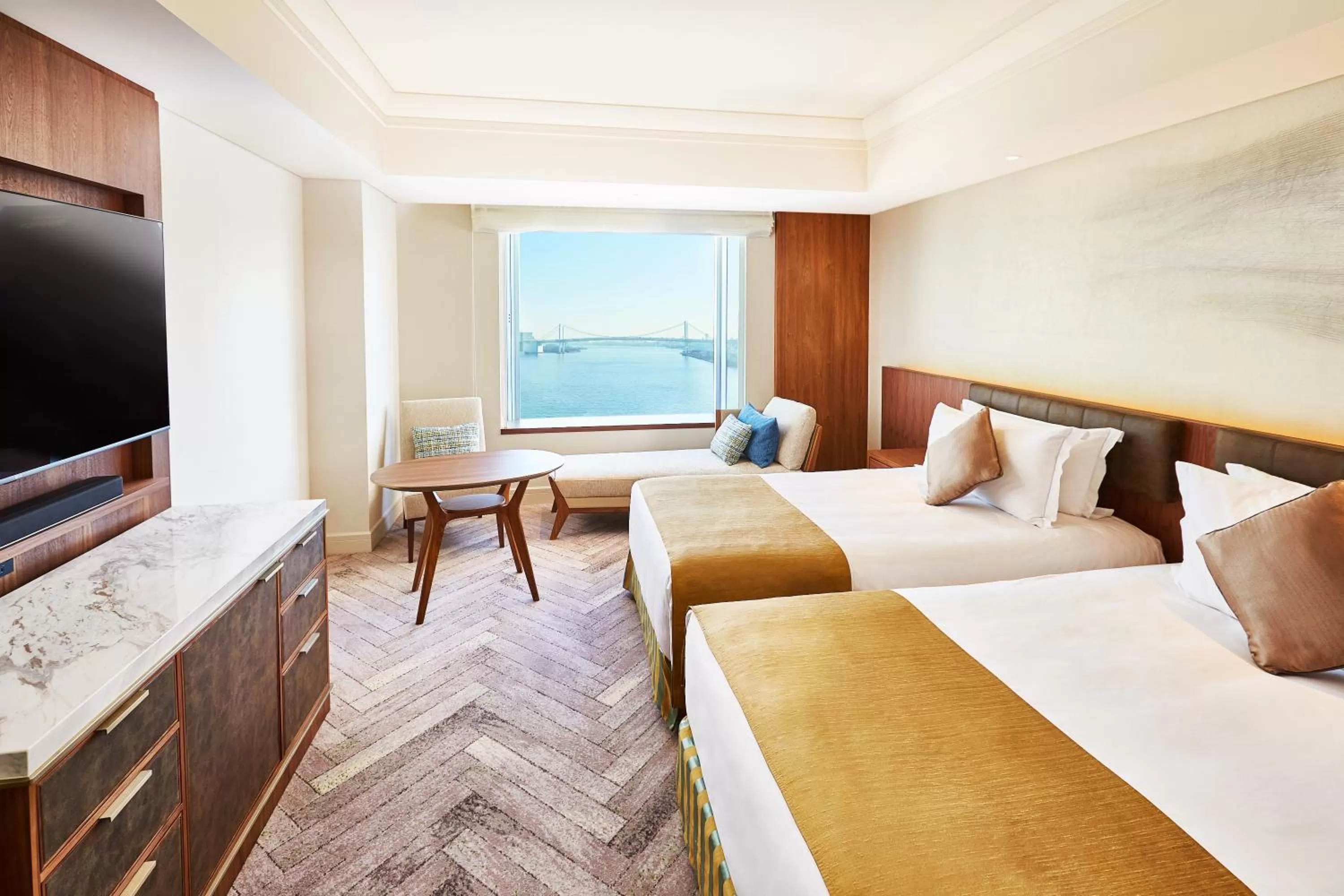 Classic Twin Room with Bay View - single occupancy in InterContinental Tokyo Bay by IHG