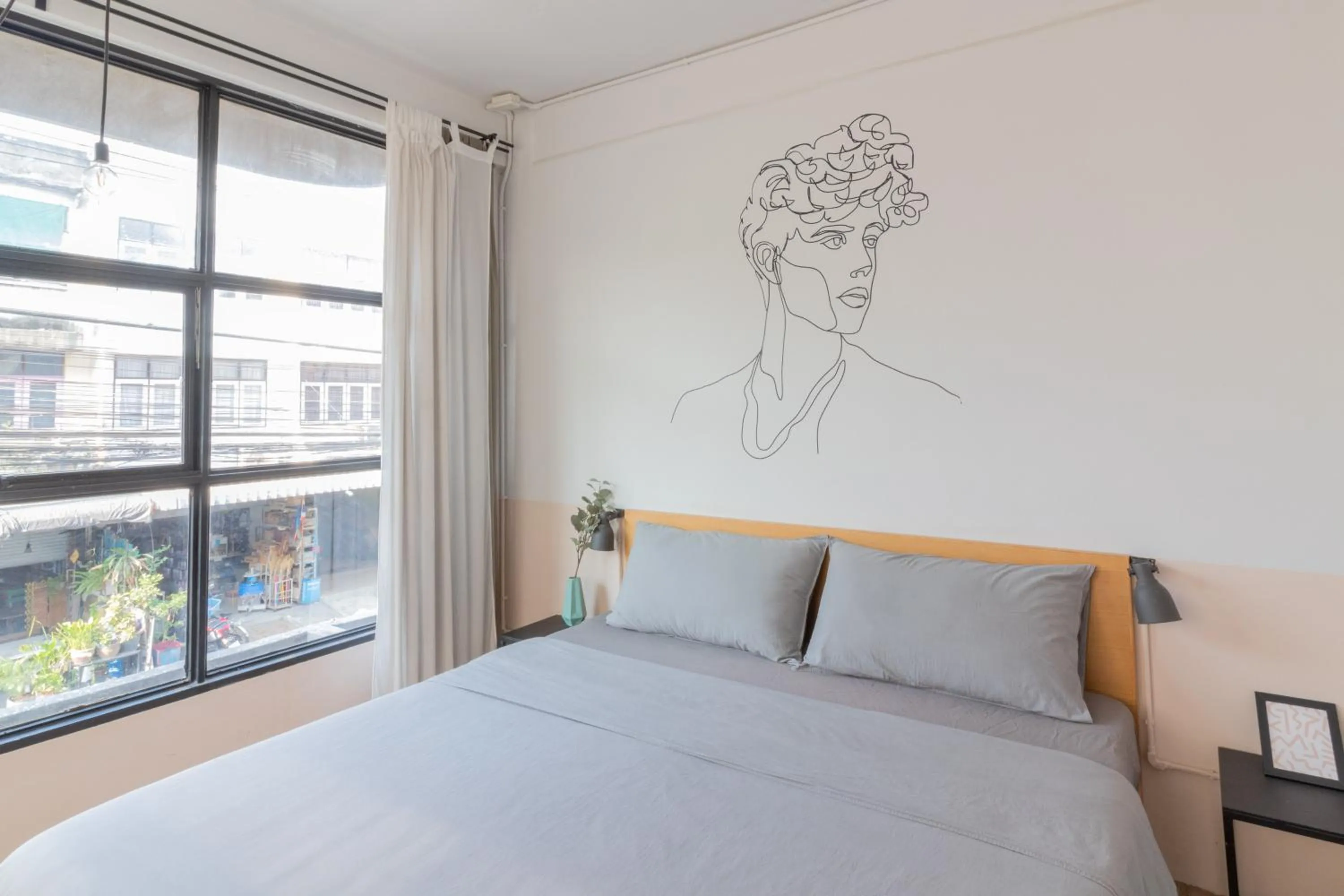 Double Room with Private Bathroom in Beige Poshtels