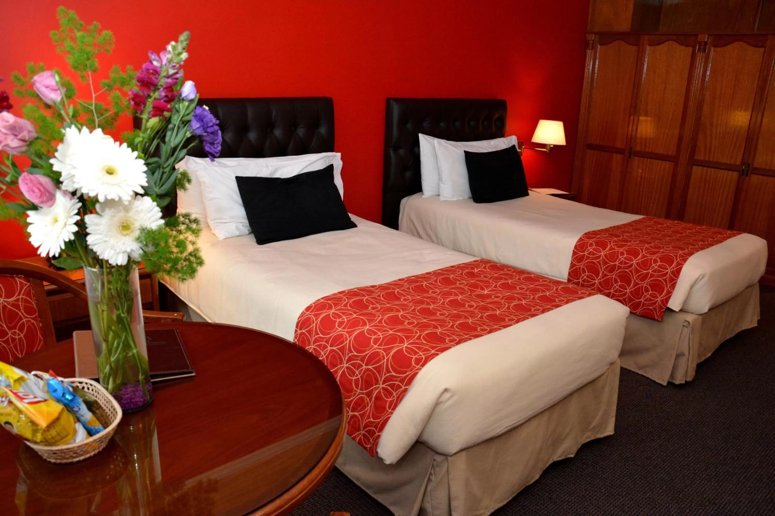 Standard Twin Room in Centuria Hotel Buenos Aires