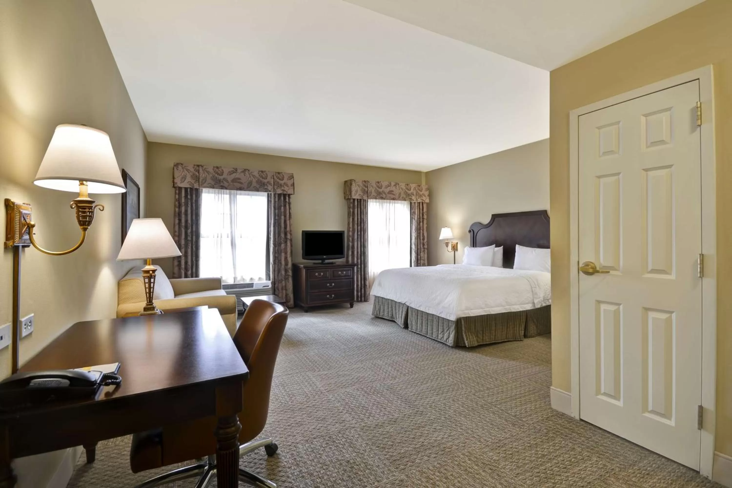 King Studio Suite - Mobility Access/Non-Smoking in Hampton Inn & Suites Savannah Historic District
