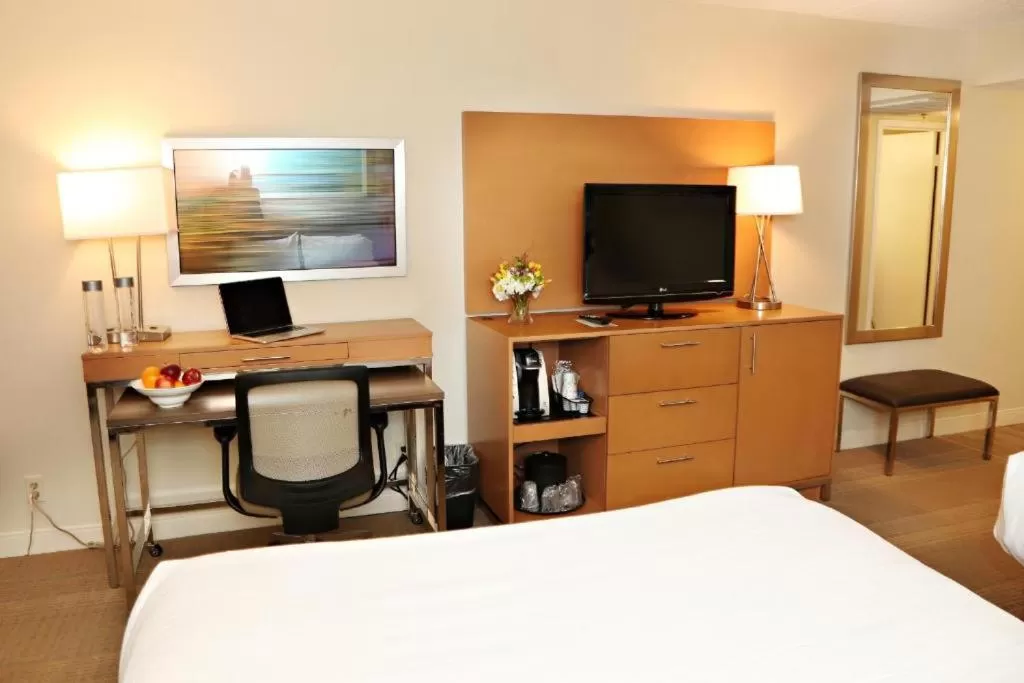 Standard Queen Room with Two Queen Beds in enVision Hotel & Conference Center Mansfield-Foxboro