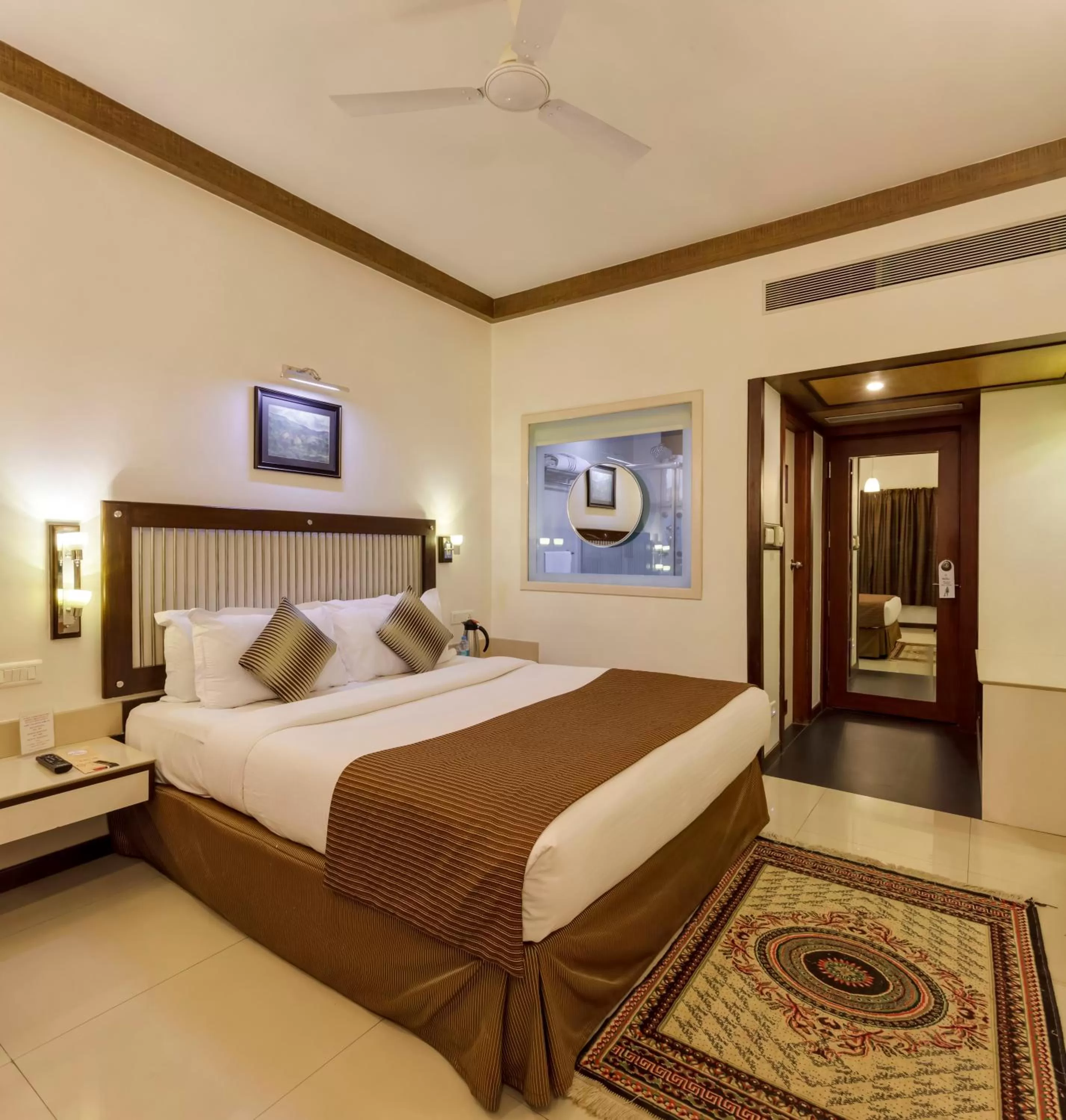 Suite Room - single occupancy in Hotel Vrishali Executive
