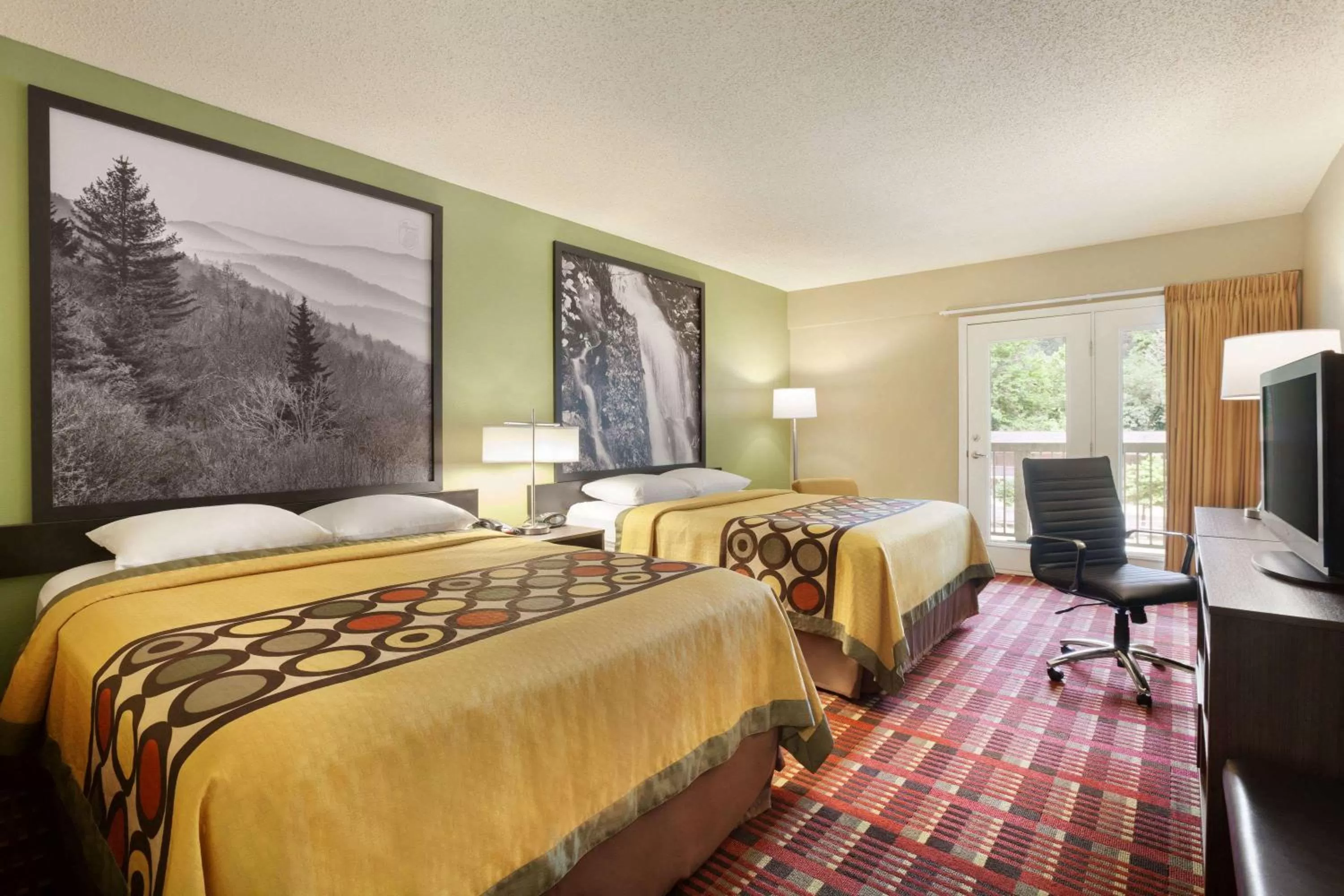 Queen Room with Two Queen Beds - Non-Smoking in Super 8 by Wyndham Cherokee