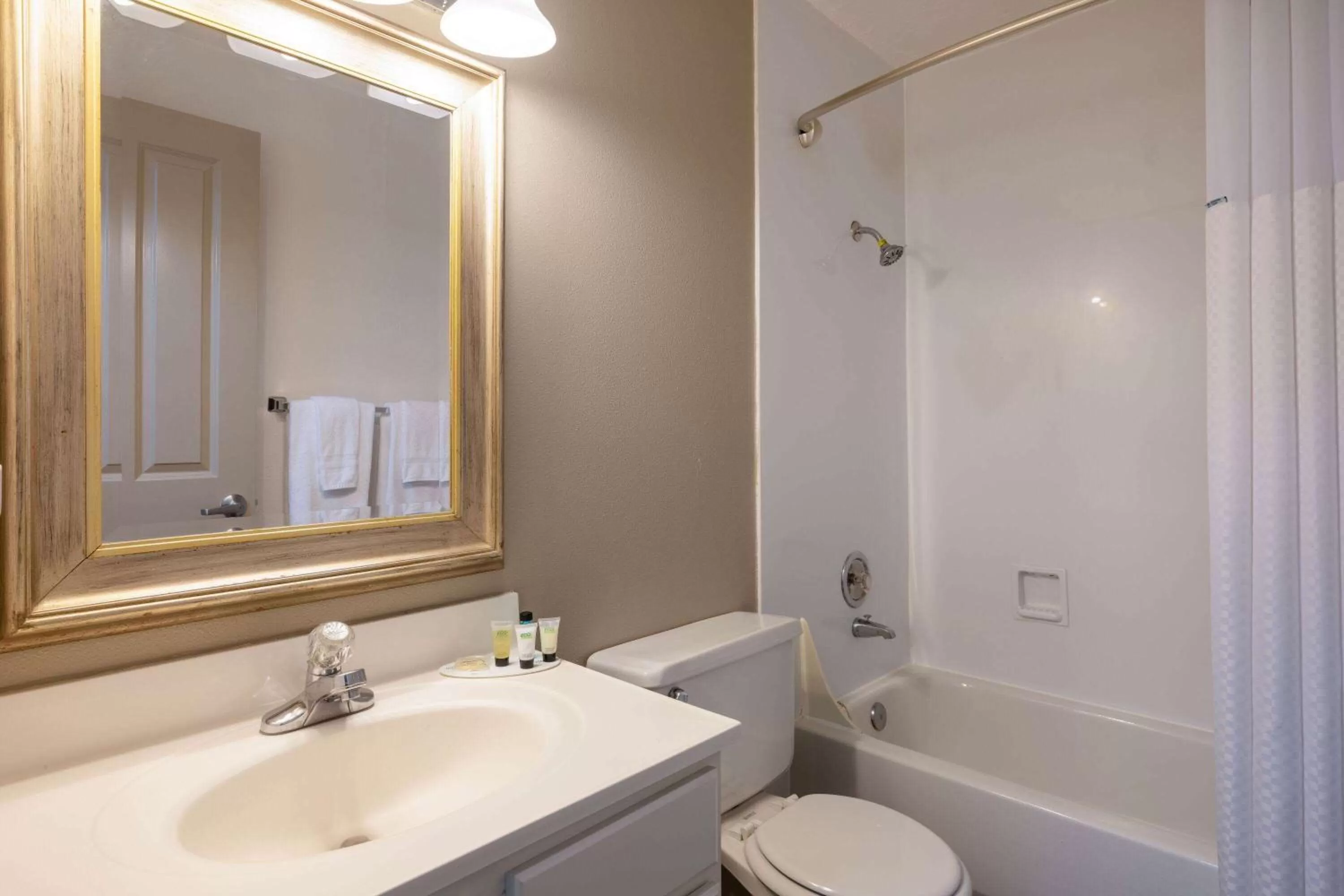 Queen Room with Two Queen Beds - Non-Smoking in Ramada by Wyndham Juneau