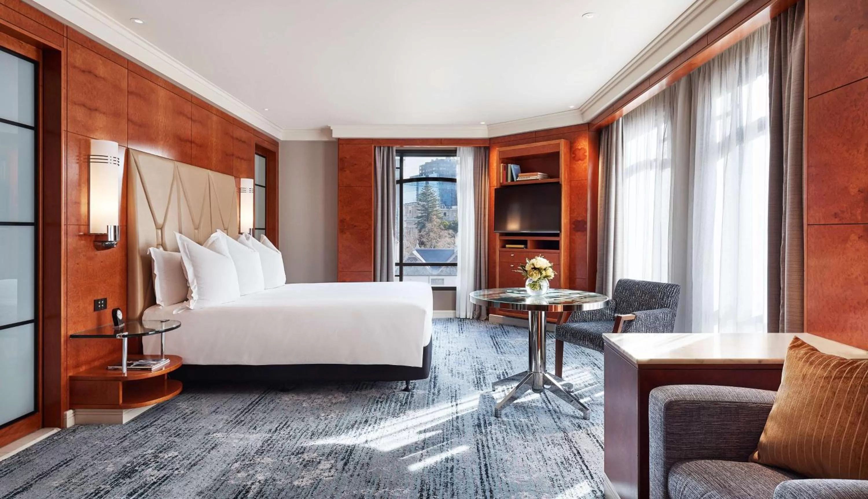 Deluxe King Room in Park Hyatt Melbourne