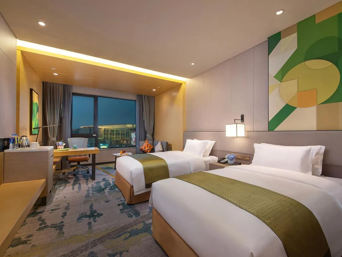 Superior Double or Twin Room in Holiday Inn Hangzhou Airport Zone by IHG