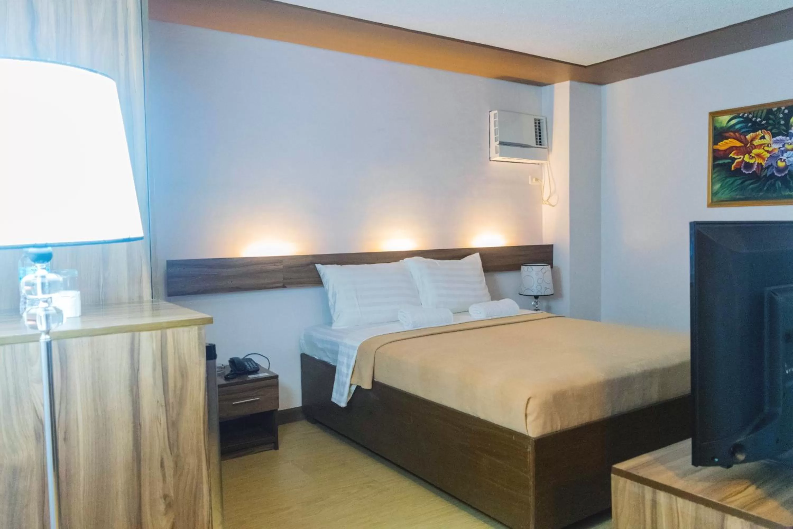 Standard Double Room in Leope Hotel