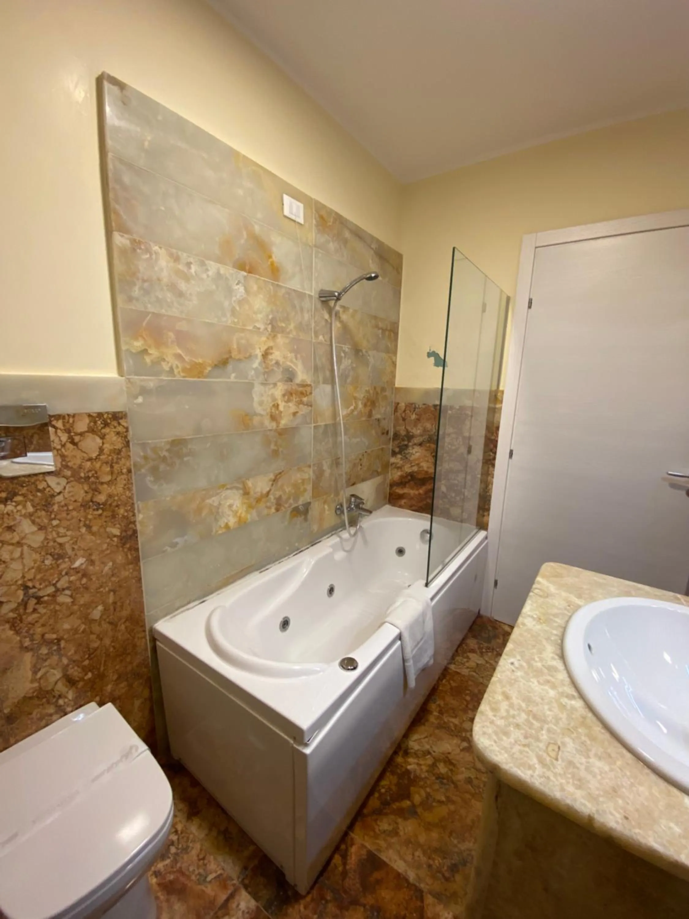 55 Aira Hotel