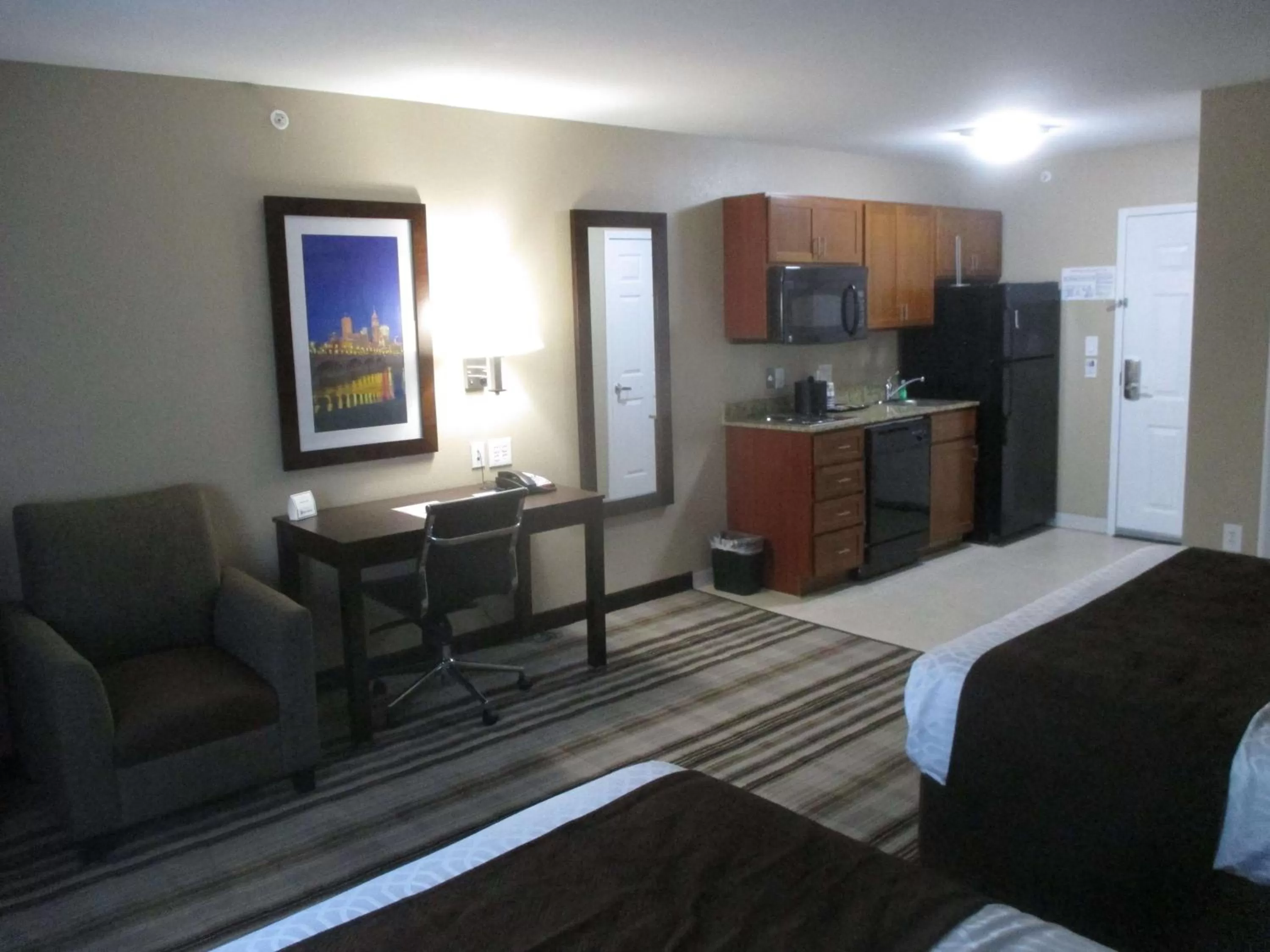 Queen Room with Two Queen Beds and Kitchenette in Best Western Plus Crawfordsville Hotel
