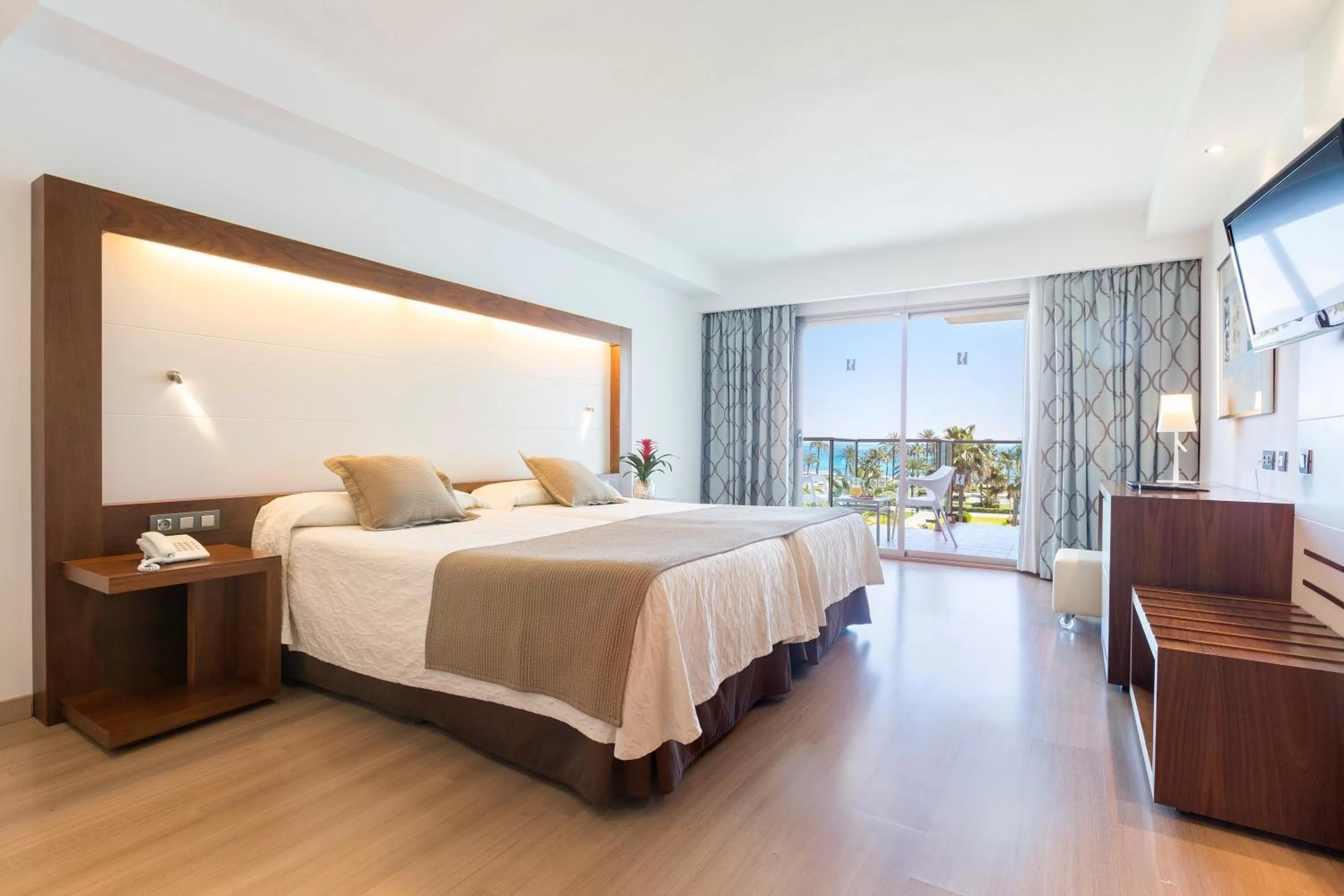 Junior Suite in Hipotels Cala Millor Park