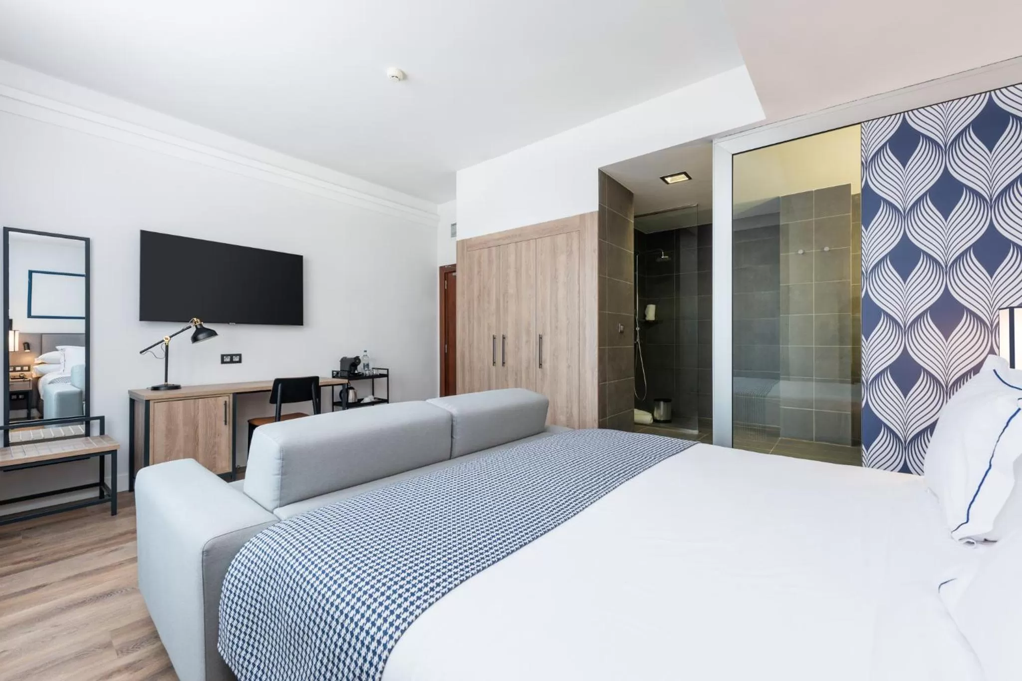  Doble Deluxe (2adultos + 1 niño) in Hotel LIVVO Fataga