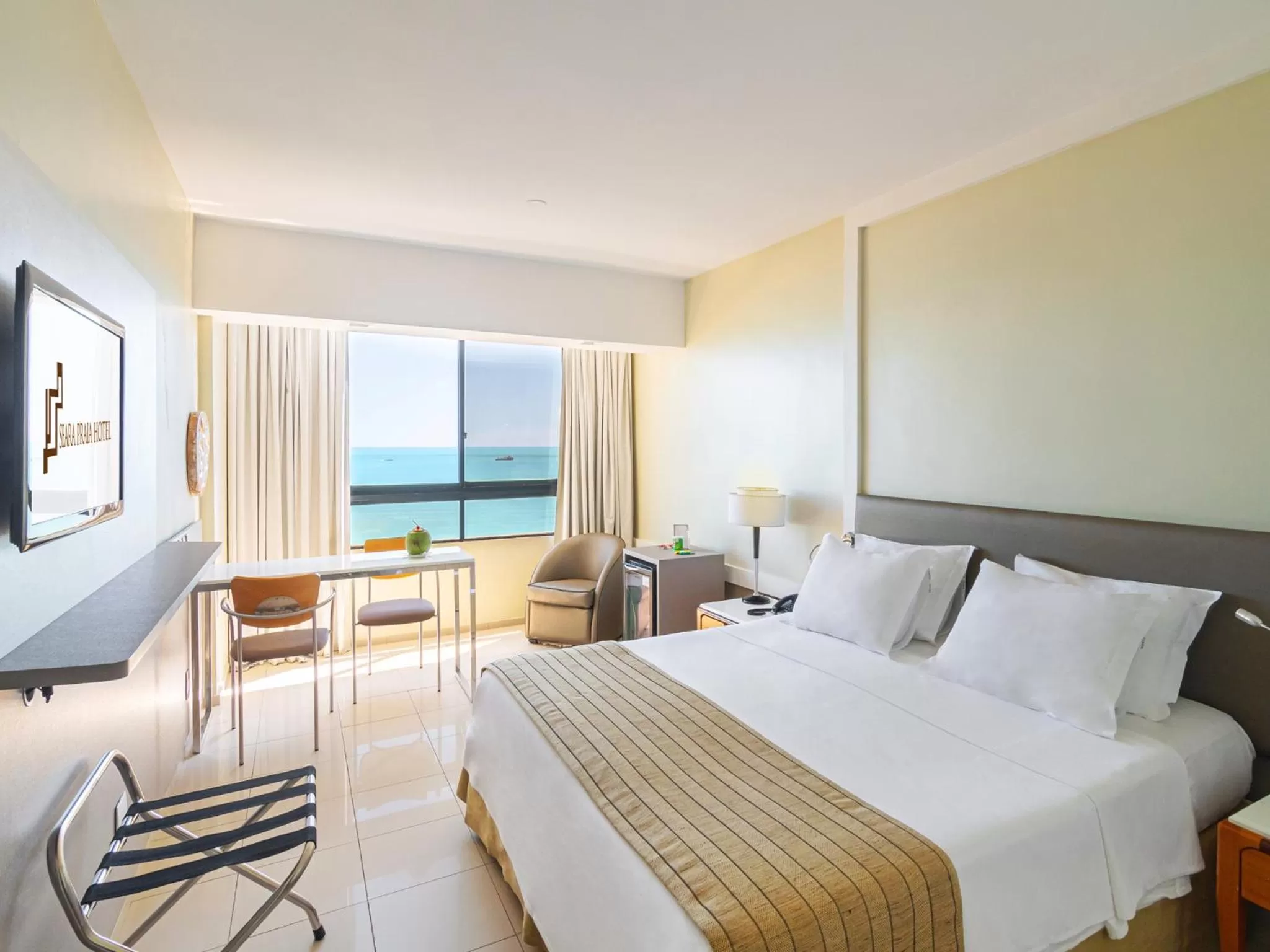 Deluxe Single Room with Sea View in Seara Praia Hotel