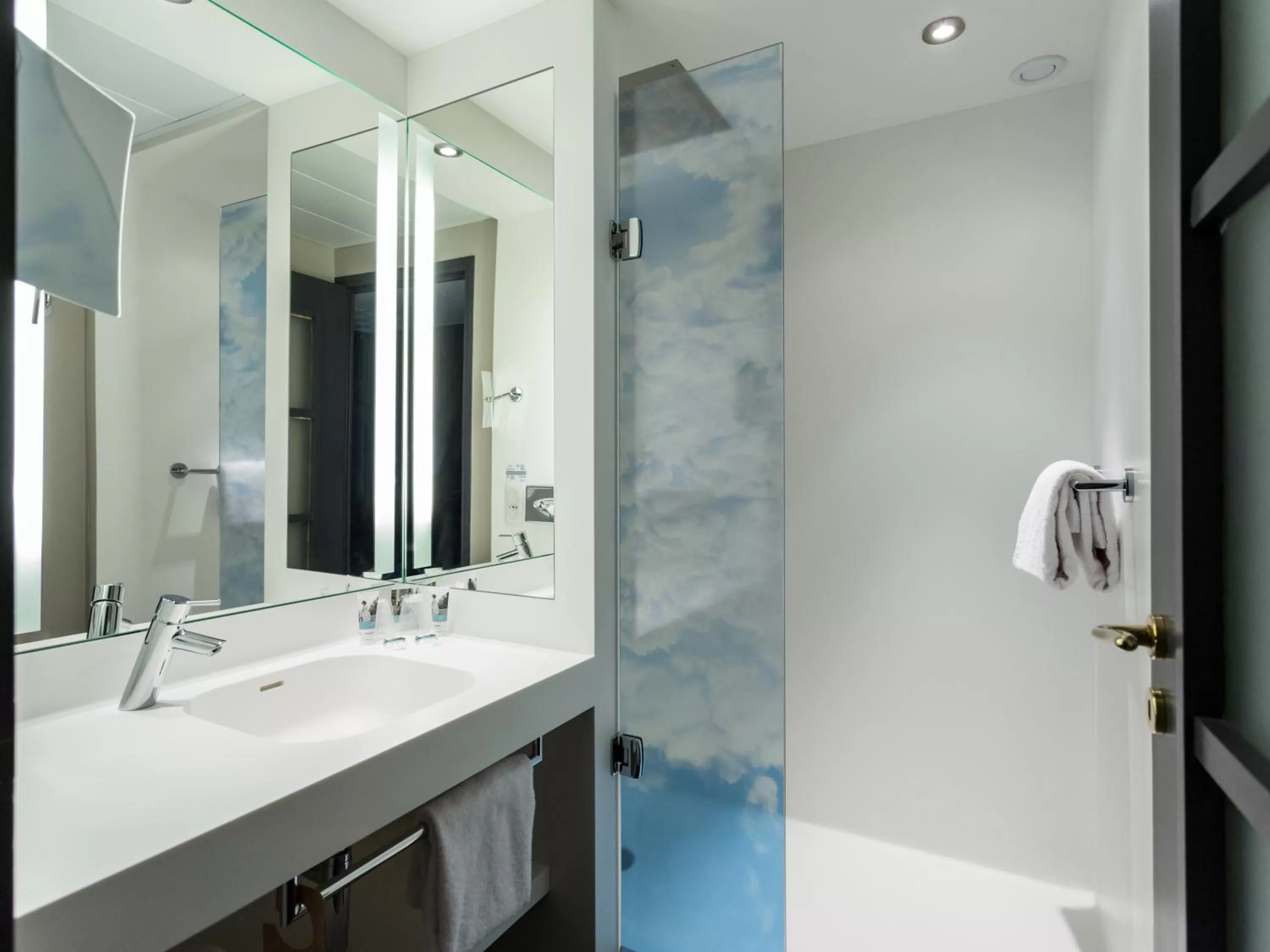 Privilege Double Room with Sofa in Hotel De Bourbon Grand Hotel Mercure Bourges