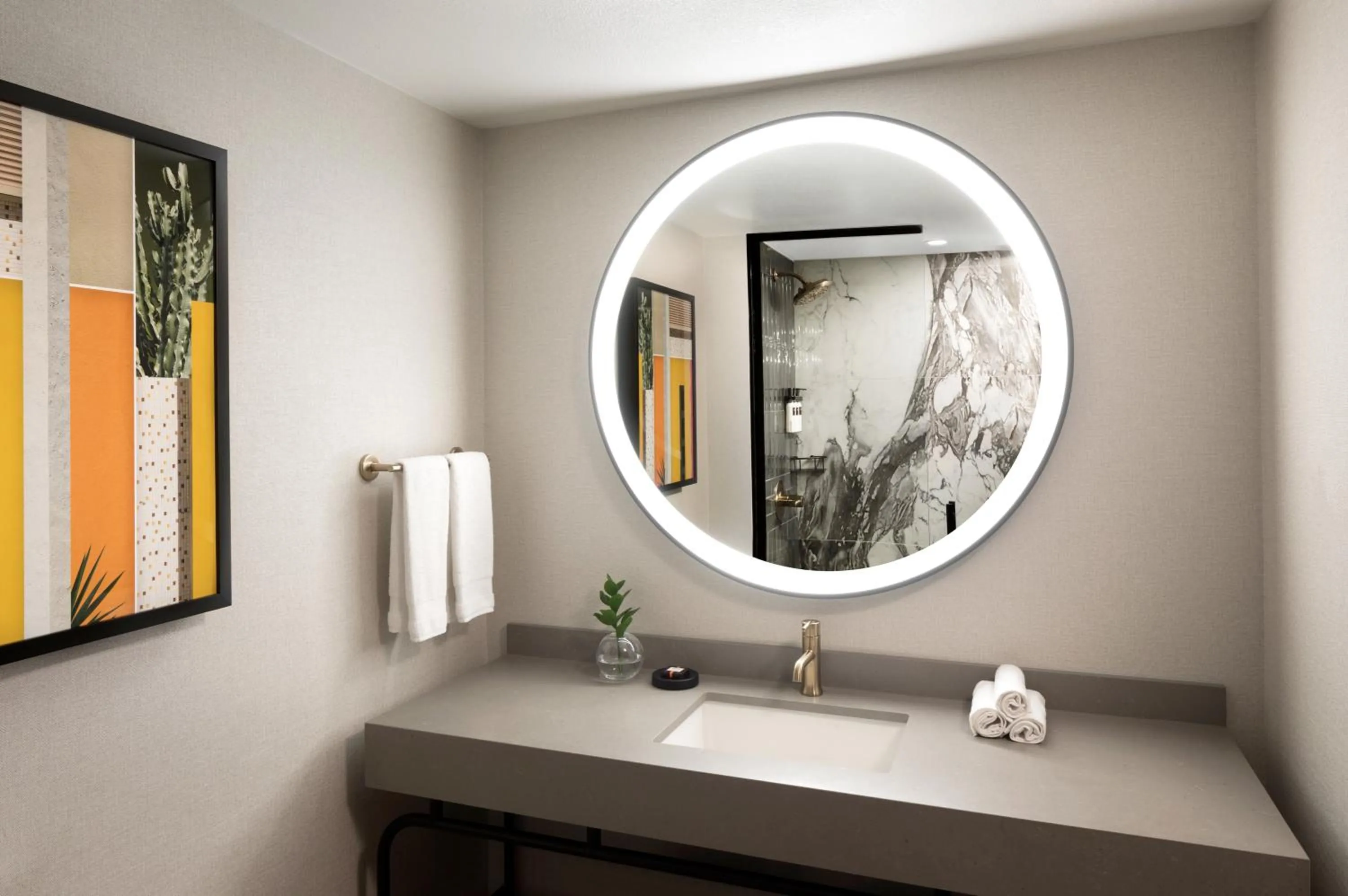 Premier Club Suite 1 King Bed in Omni Austin Hotel Downtown