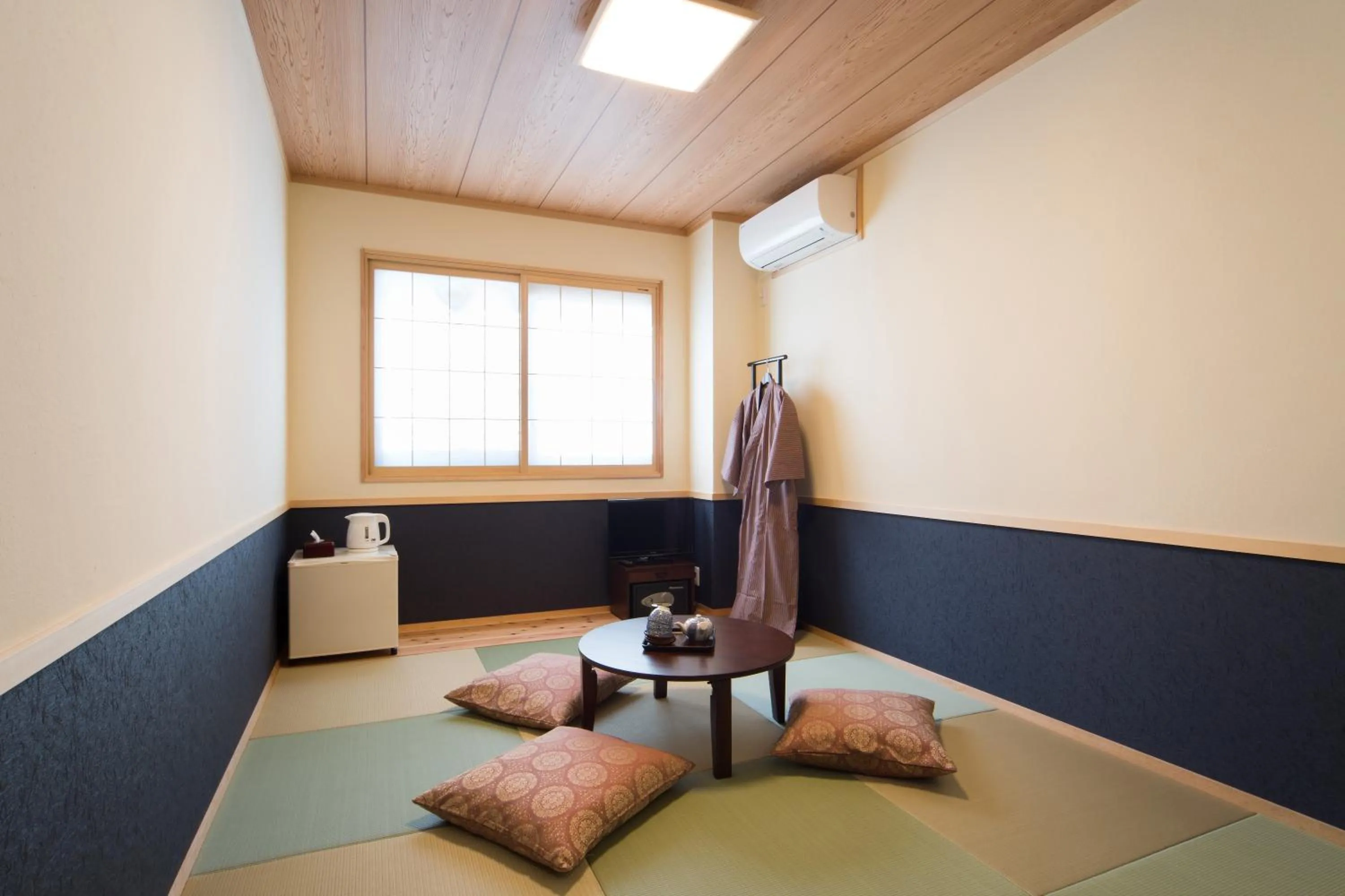 Bathroom, Bed in Ebisu Ryokan