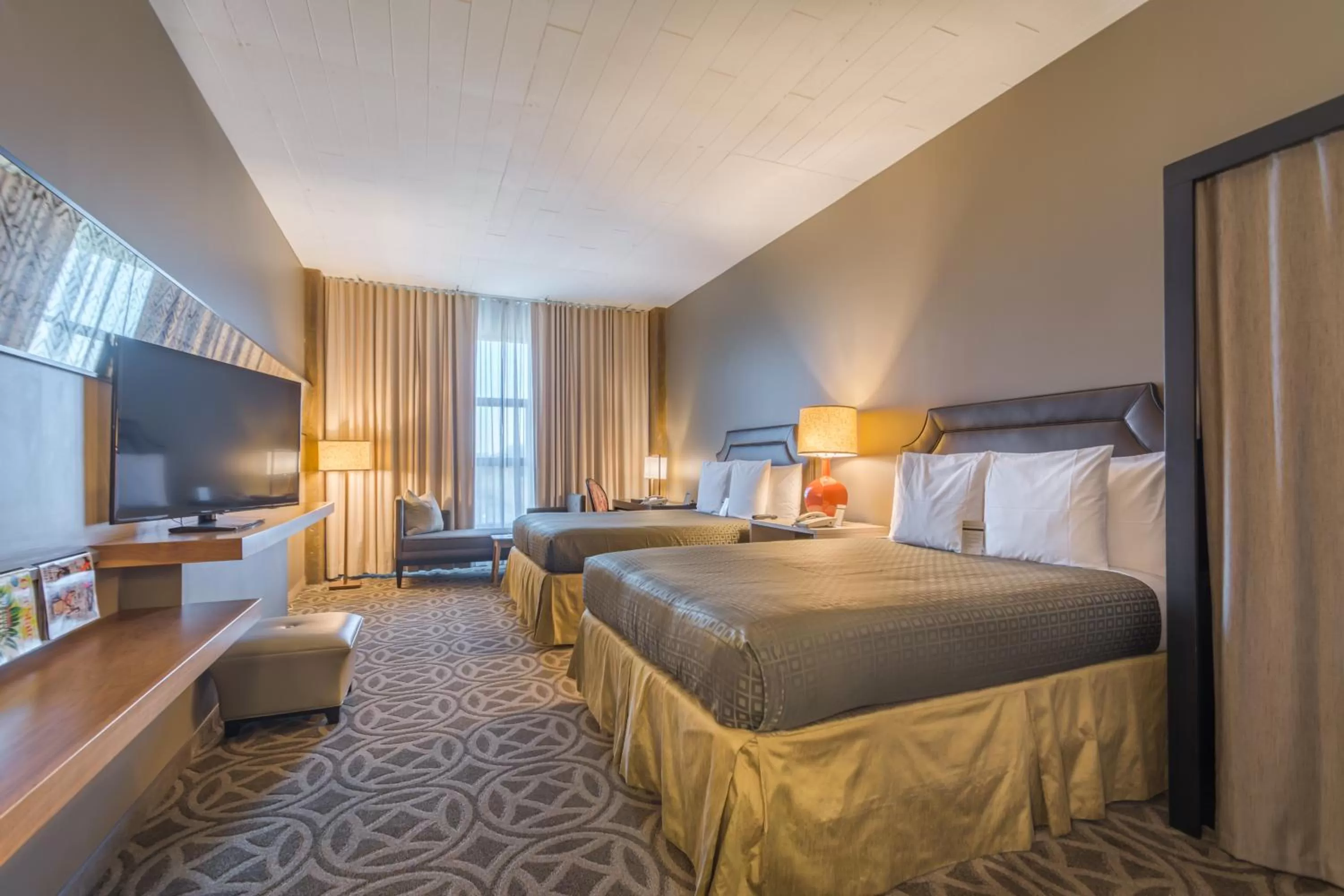 Queen Room with Two Queen Beds - Disability Access in Proximity Hotel