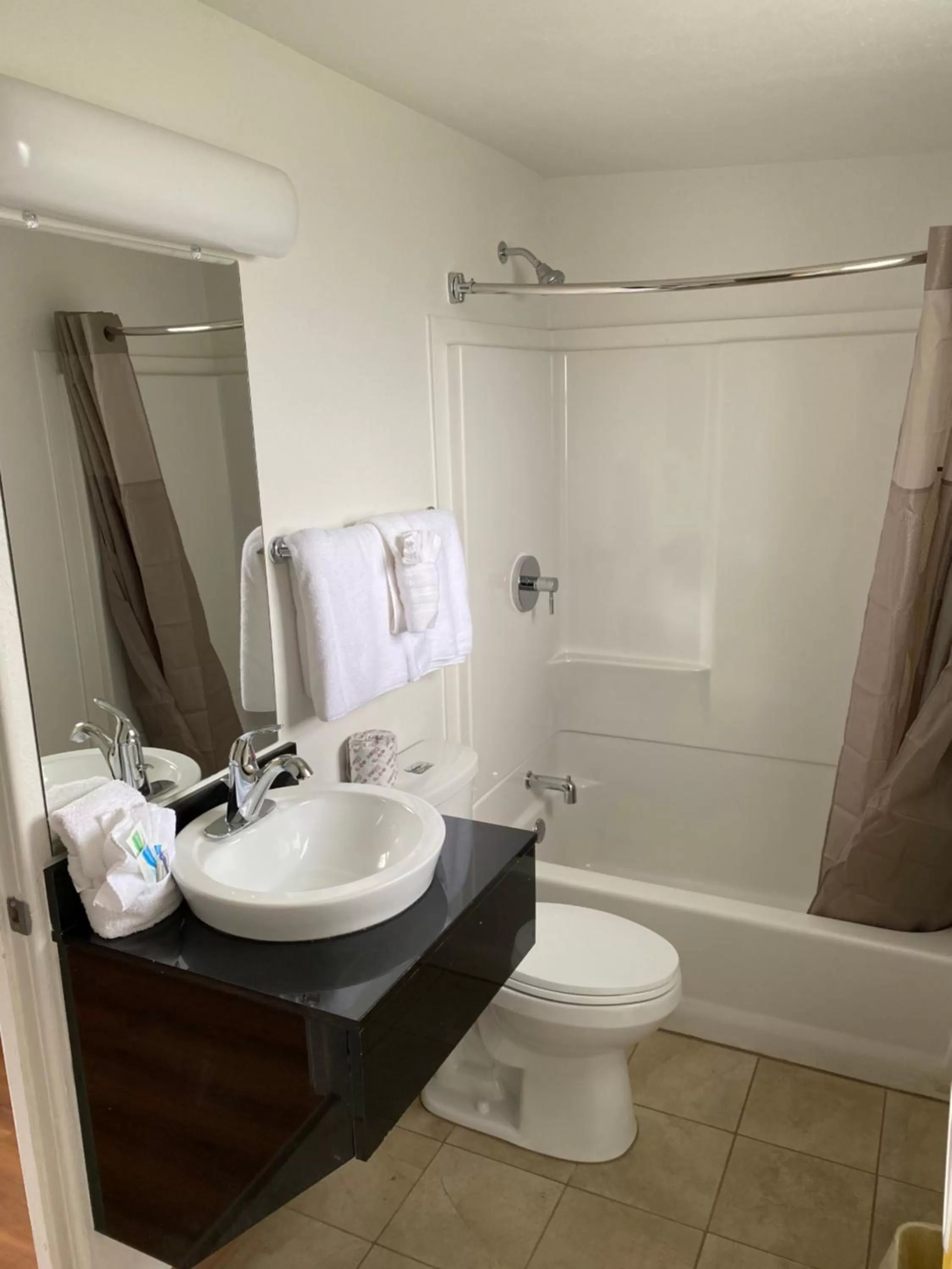 Deluxe Queen Room in Othello Inn And Suites