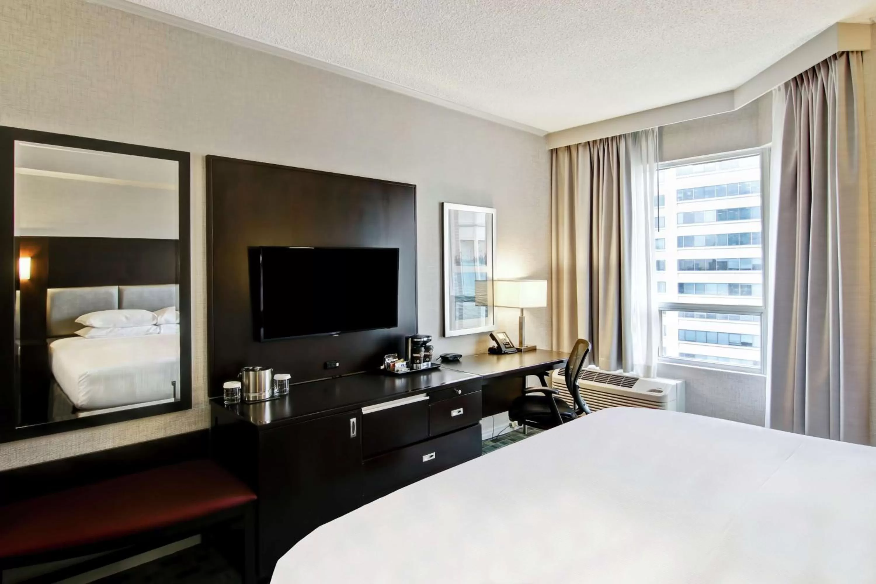 Queen Room in DoubleTree by Hilton Toronto Downtown