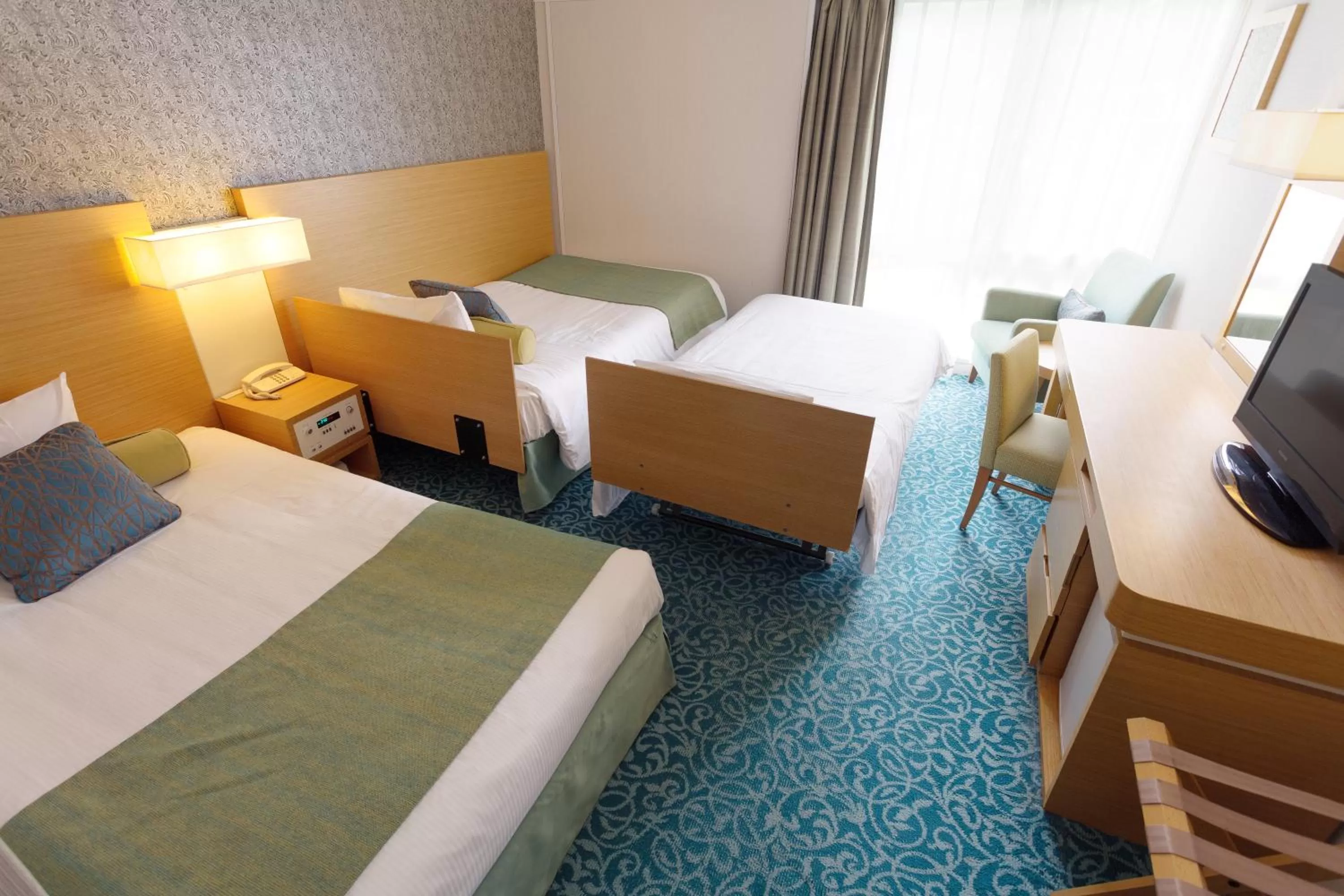Garden Twin Room with Extra Bed - single occupancy - Nonsmoking in Art Hotel Narita