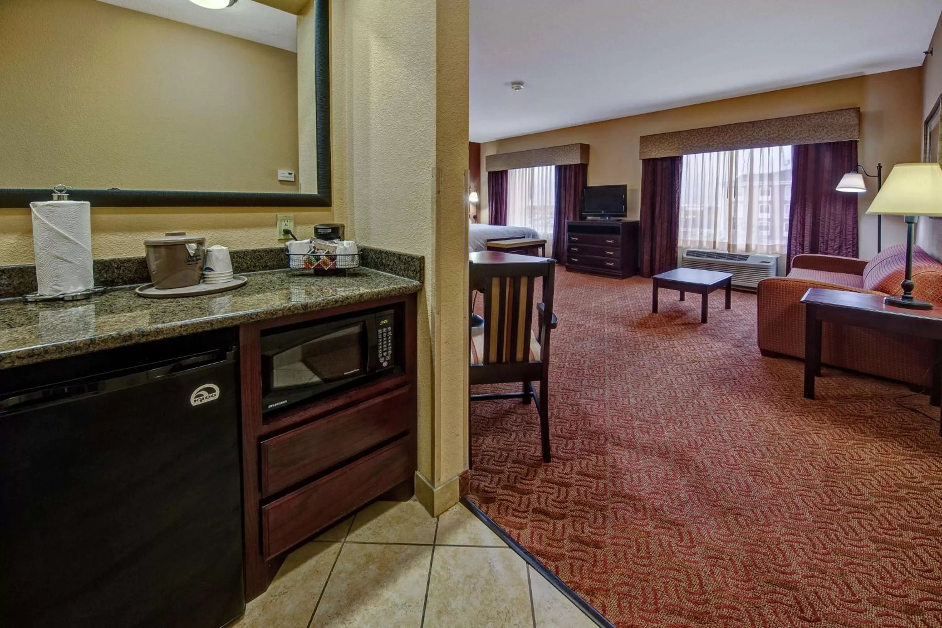 King Studio Suite with Whirlpool - Non-Smoking in Hampton Inn & Suites Corsicana