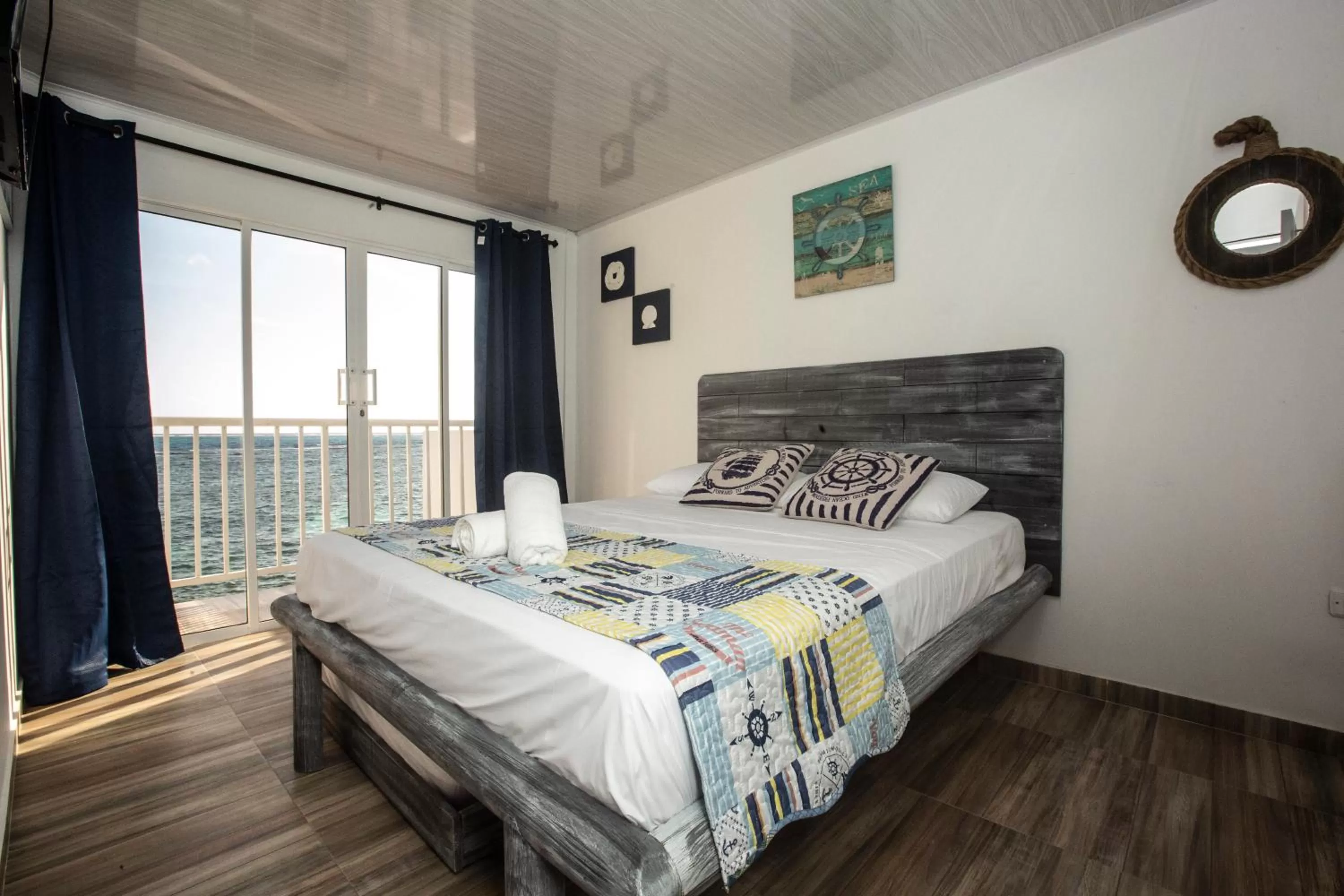 Superior Twin Room with Sea View - single occupancy in Hotel Nauticus