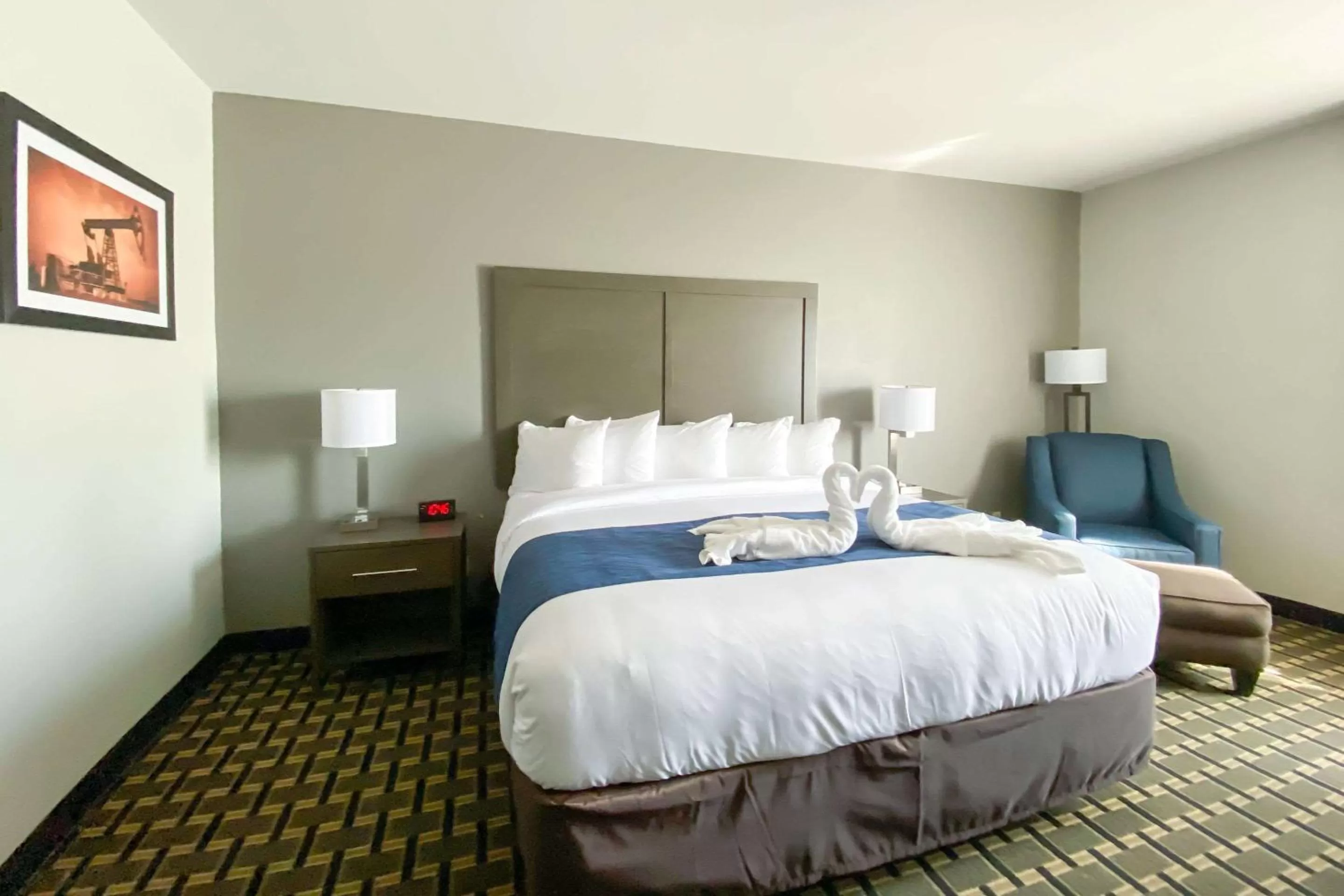 King Suite - Non-Smoking in Comfort Inn Owasso – Tulsa
