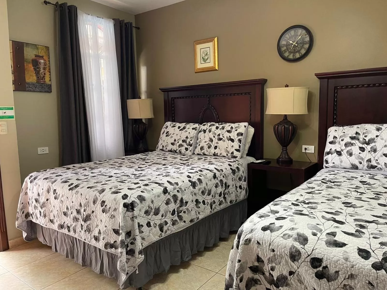 Standard Quadruple Room - single occupancy in Refugio de la Montaña B&B