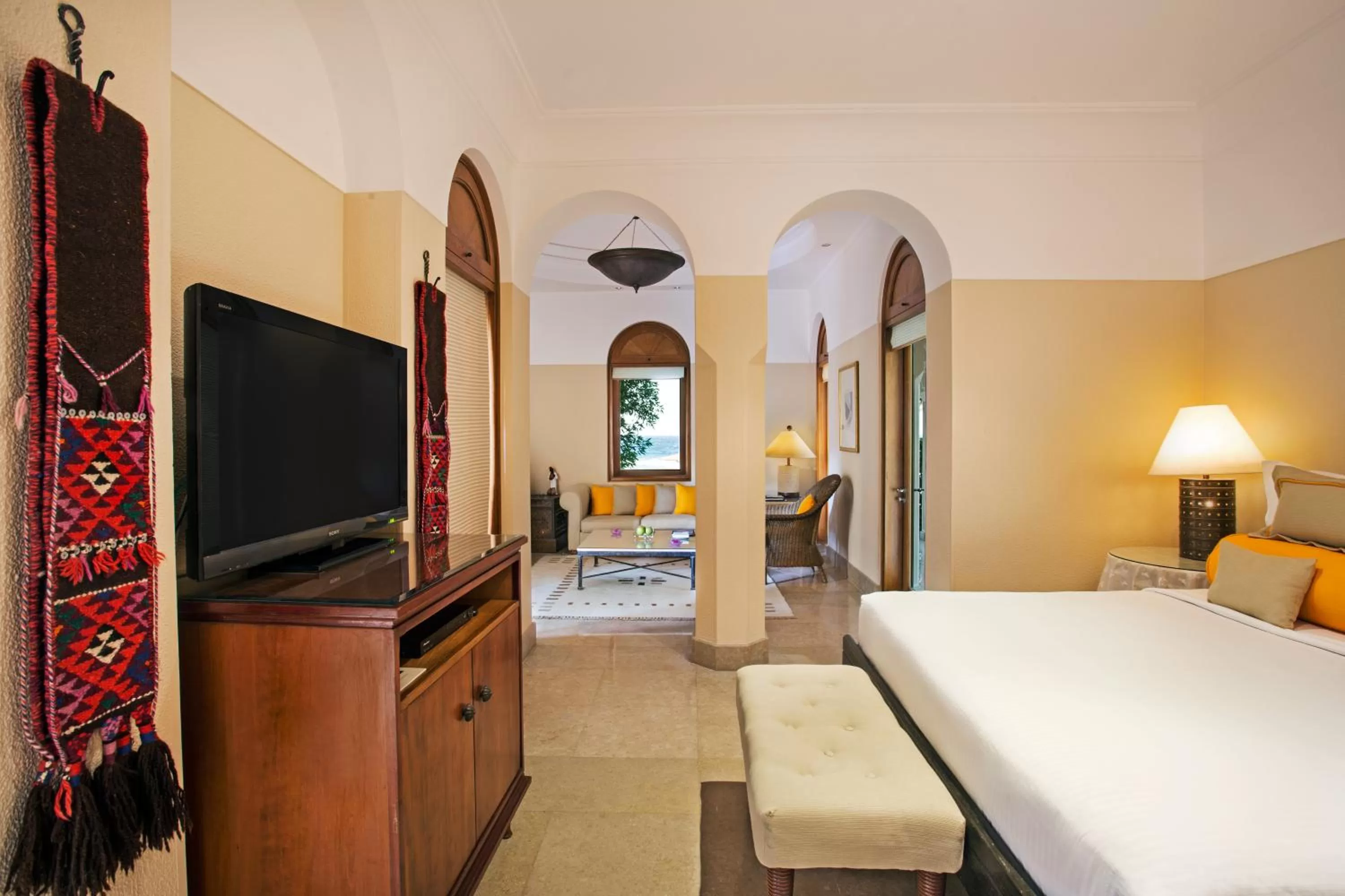 Deluxe Suite - single occupancy in The Oberoi Beach Resort, Sahl Hasheesh
