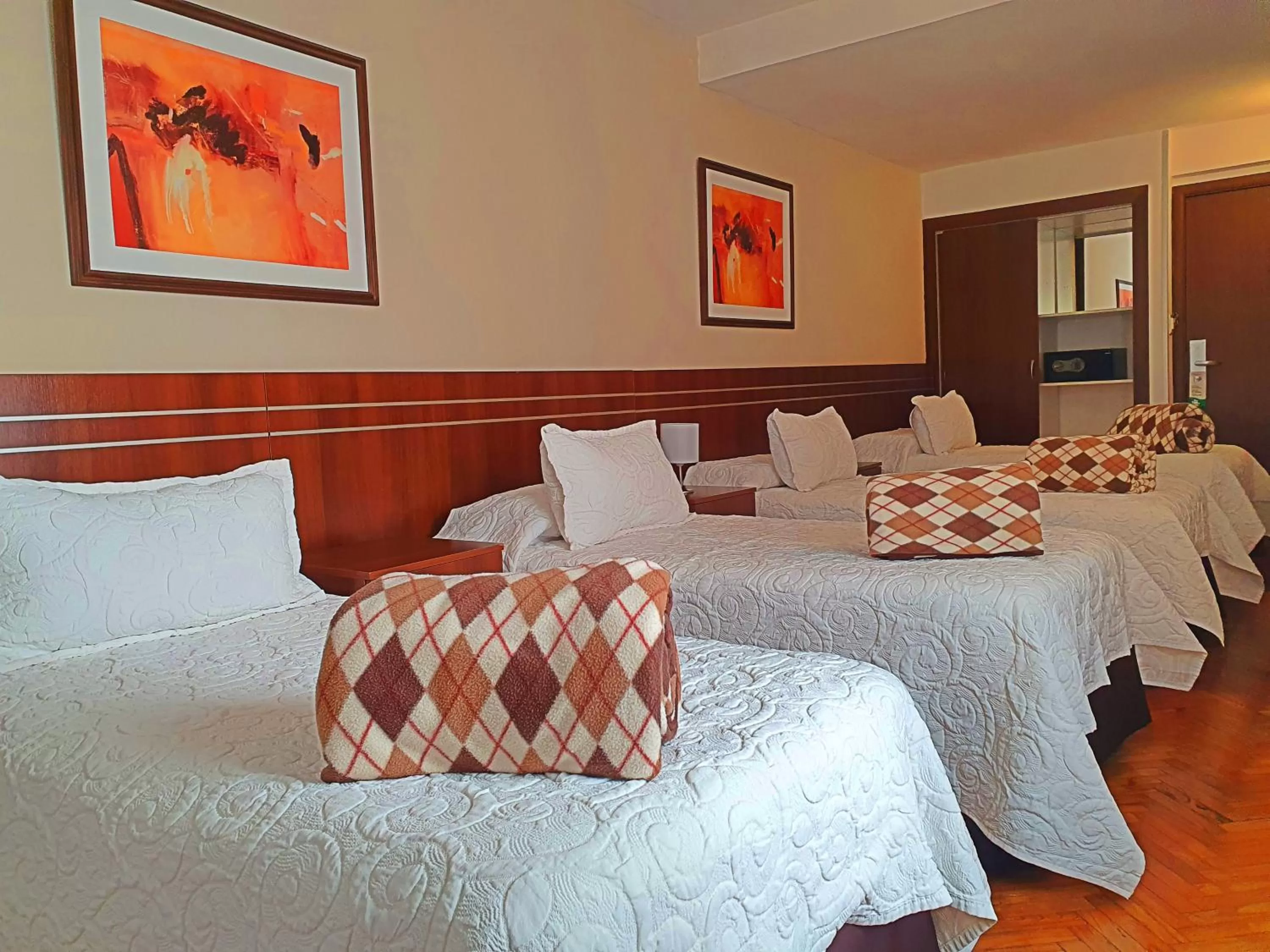 Family Room in Hotel America