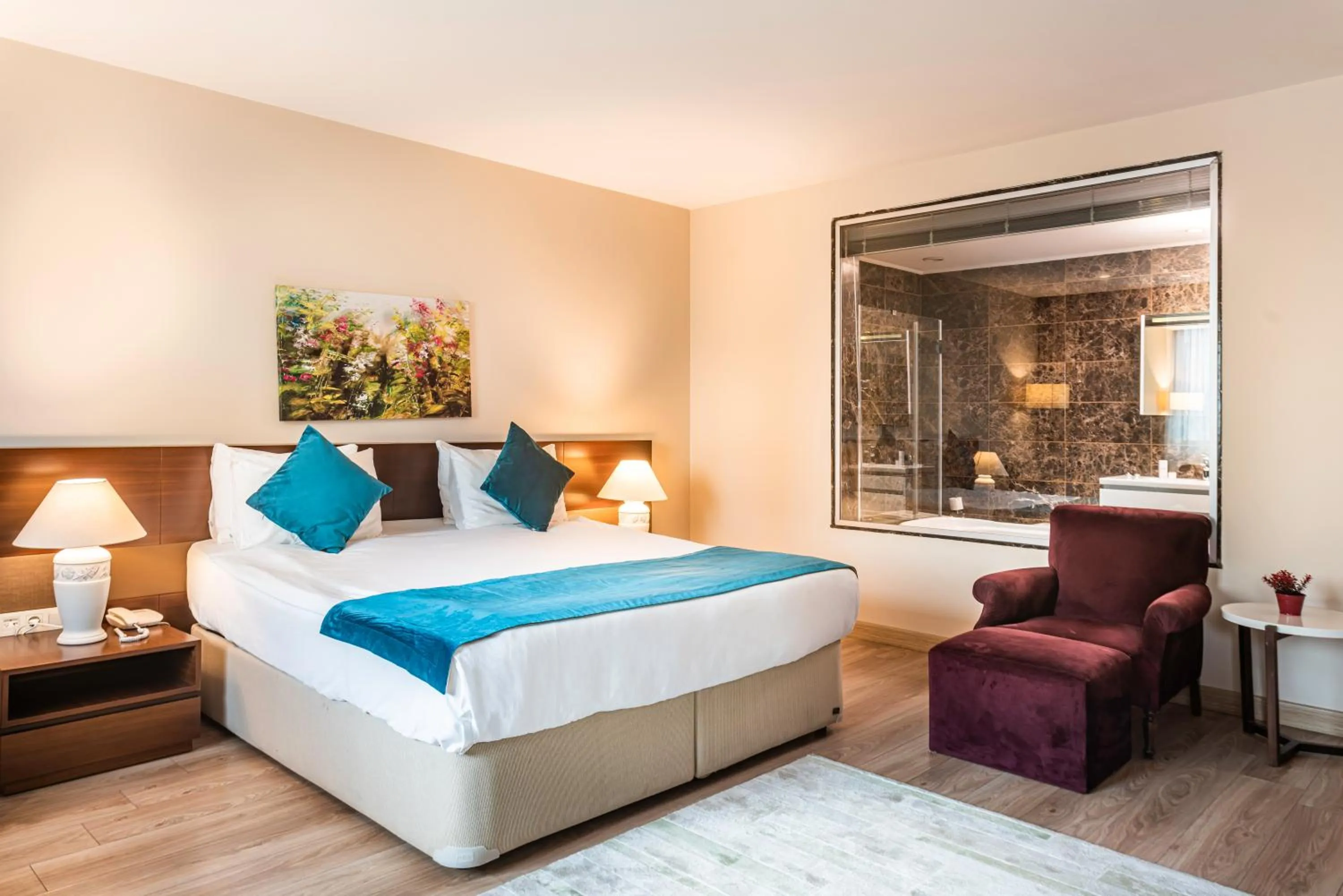 Deluxe King Suite in Rox Hotel Istanbul