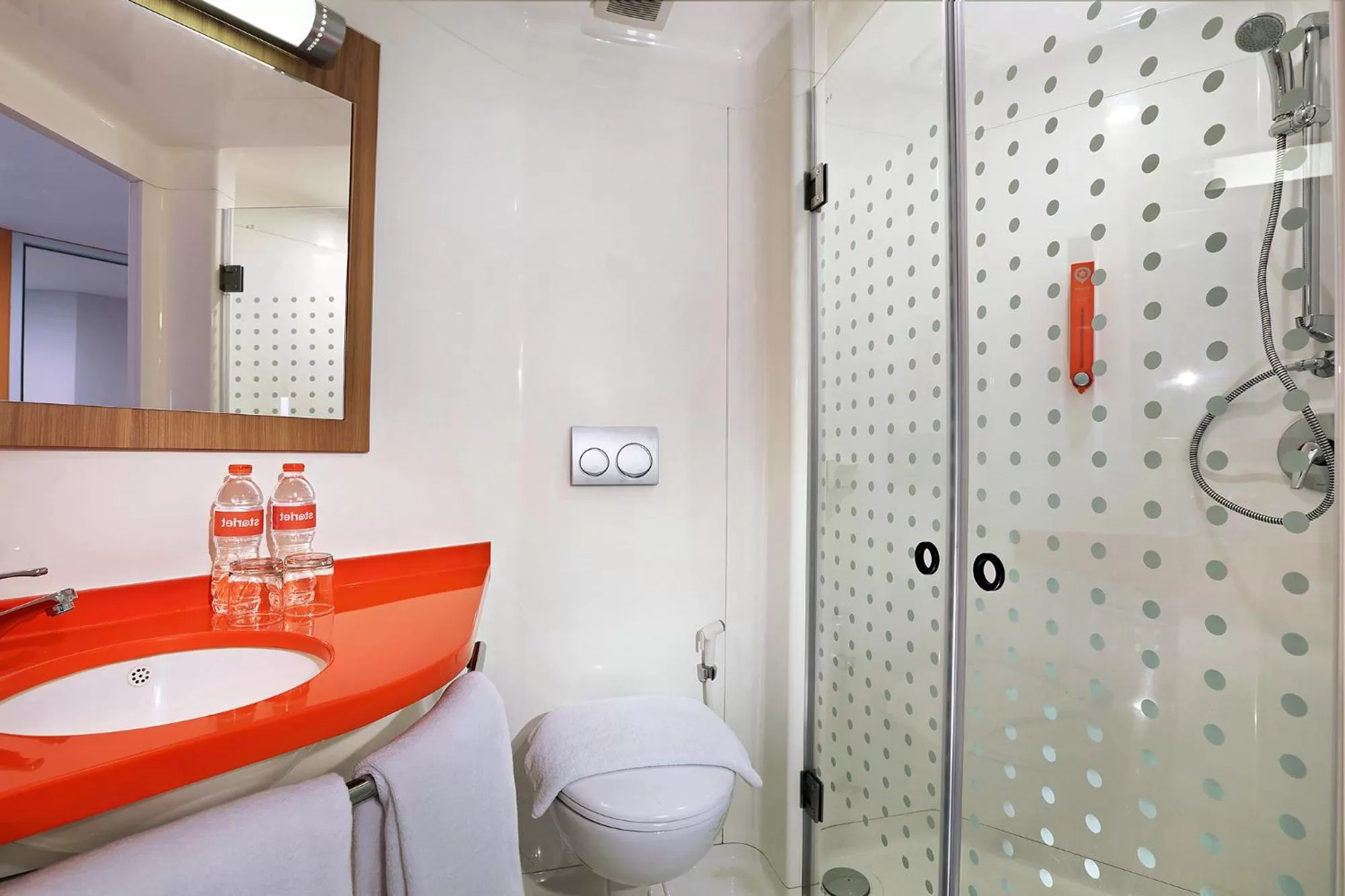 Superior Twin Room in Starlet Hotel Serpong