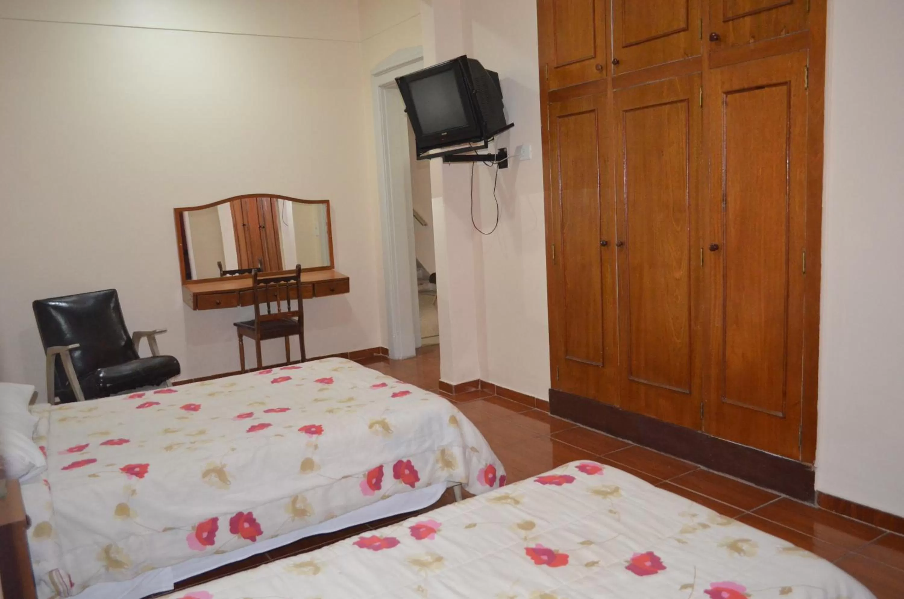 Large Double/TwinRoom in Lux Hotel