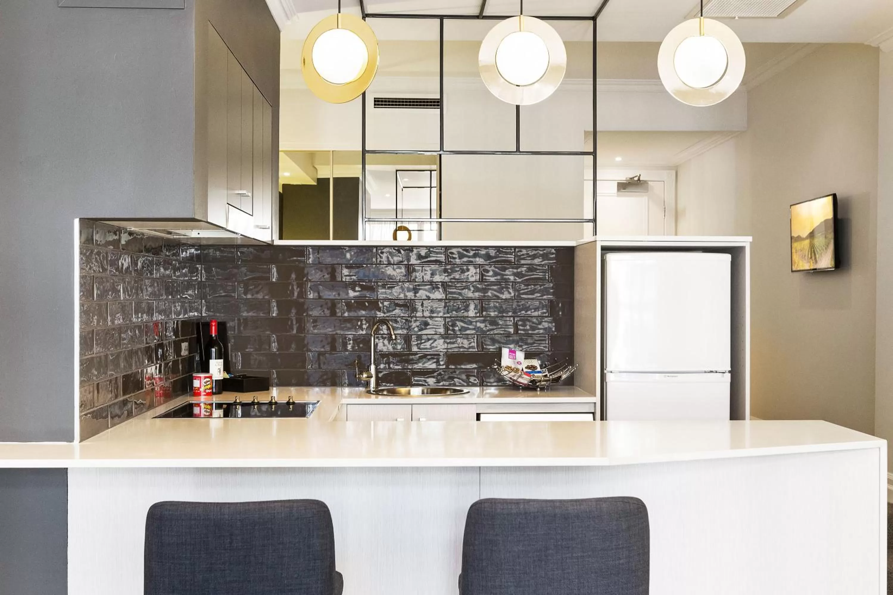 Executive Studio Apartment in Mantra 2 Bond Street