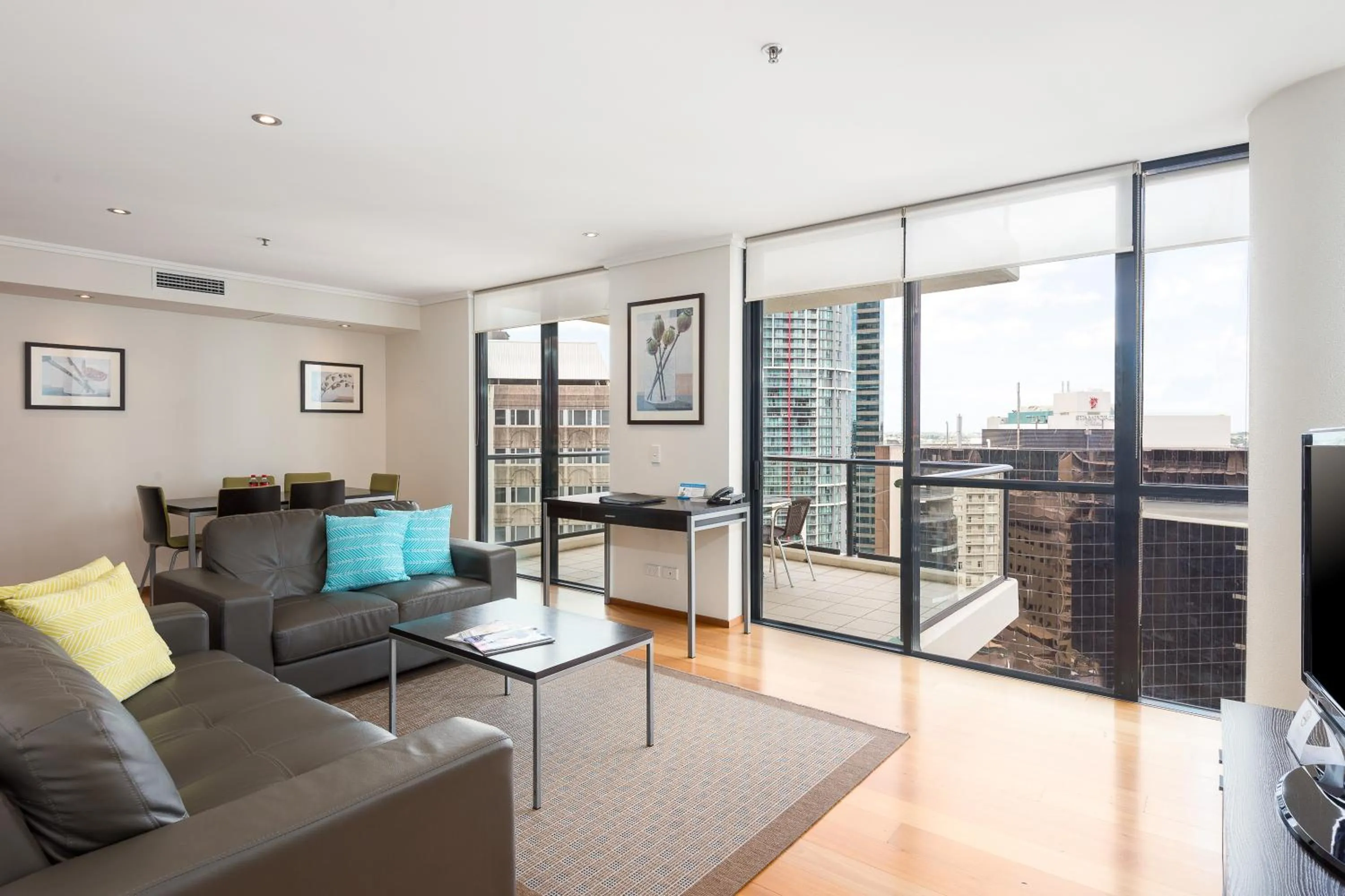 Living room in Quest River Park Central