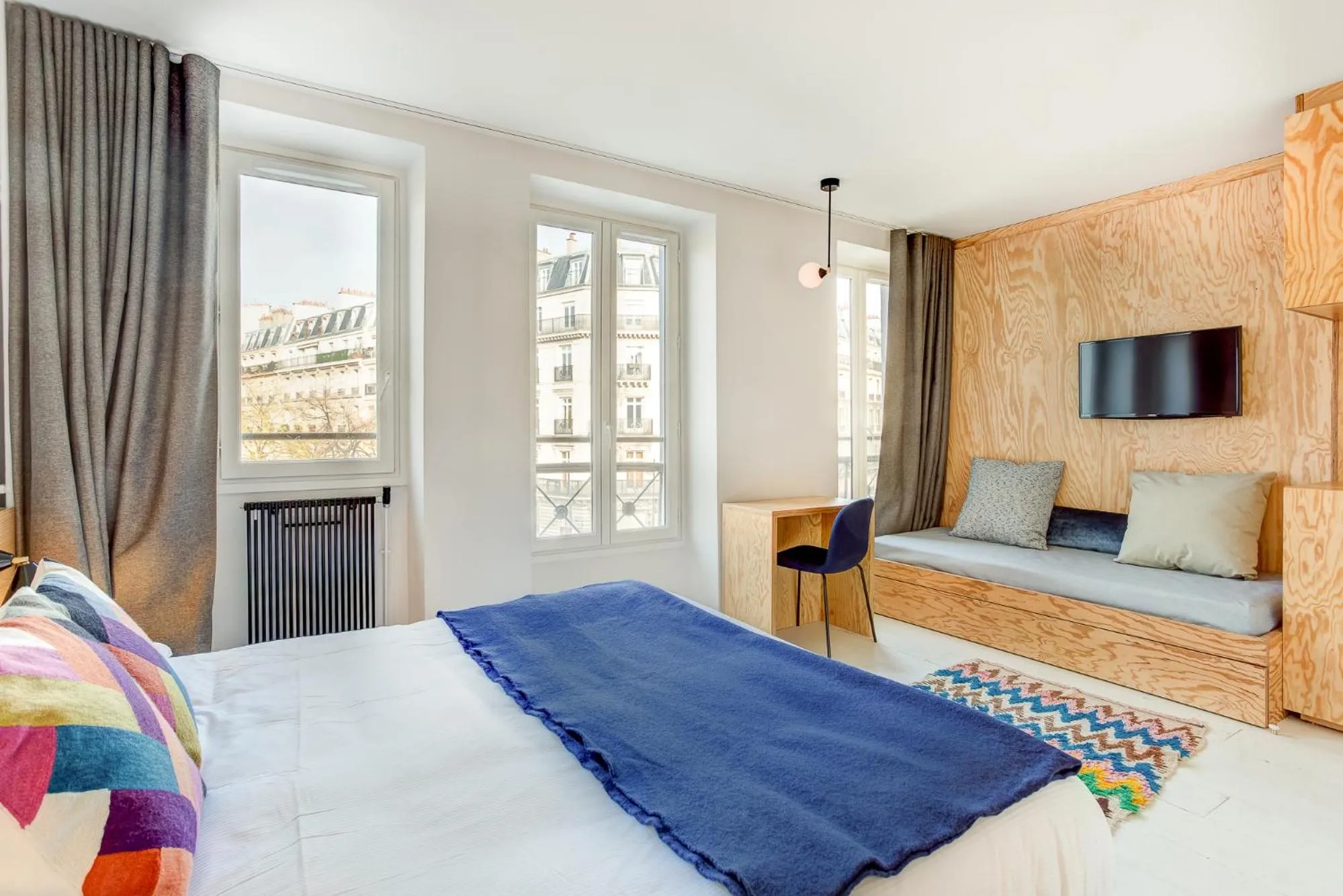 Family Room (2 Adults + 2 Children) in Hôtel Montholon