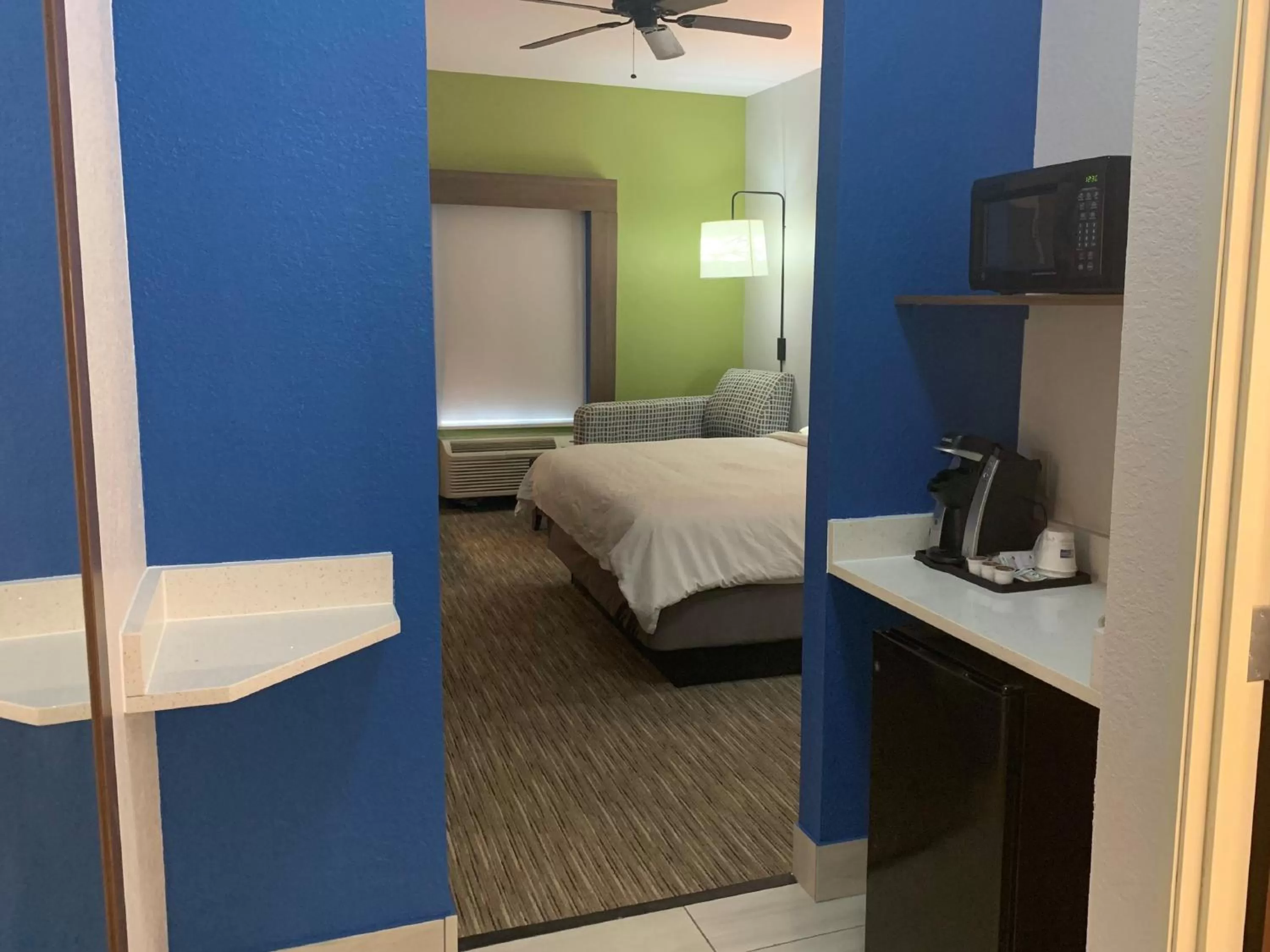 Standard King Room - Communications Accessible in Holiday Inn Express McComb by IHG