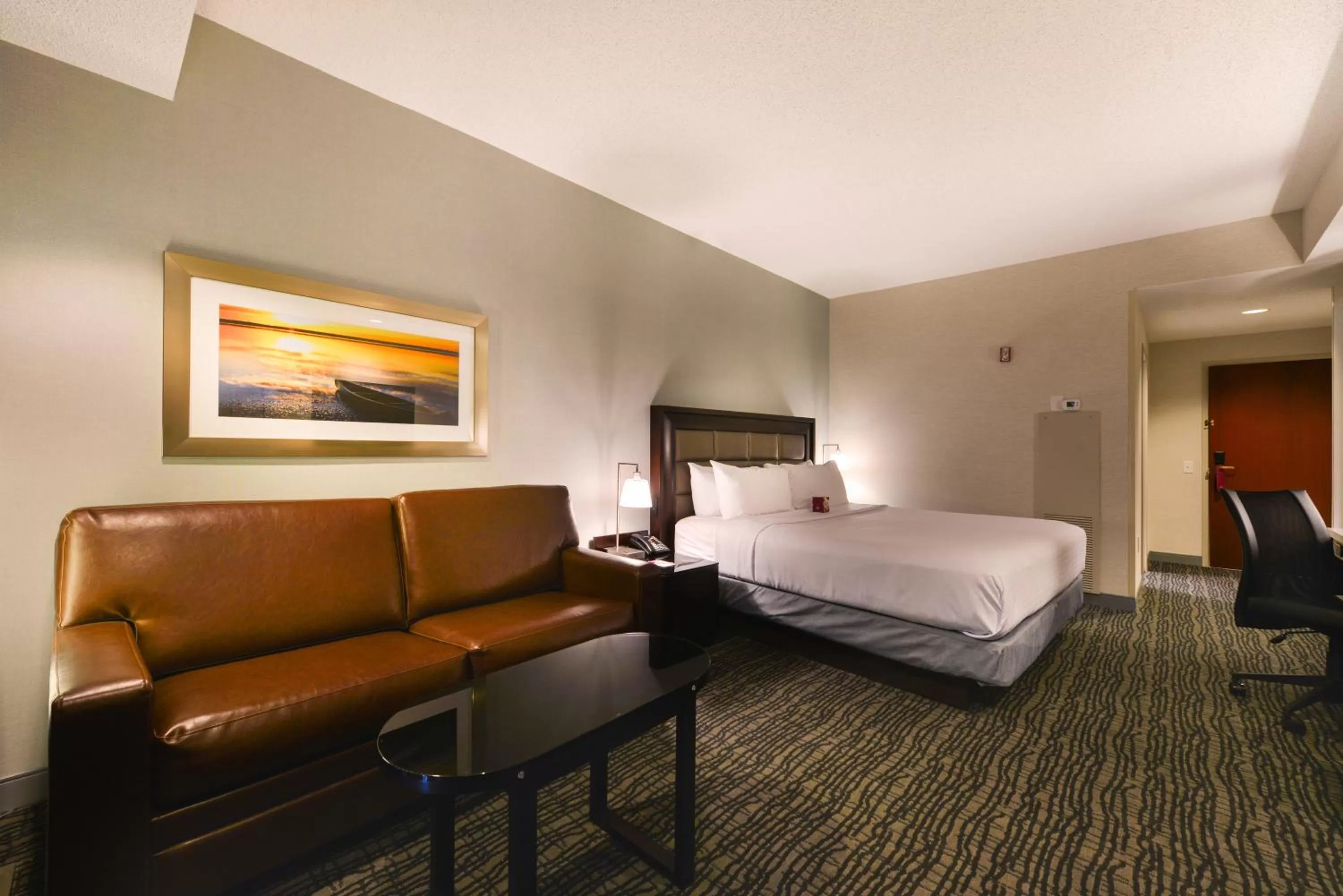 Double Room - Mobility Access with Roll-in Shower in Crowne Plaza Springfield Convention Center by IHG