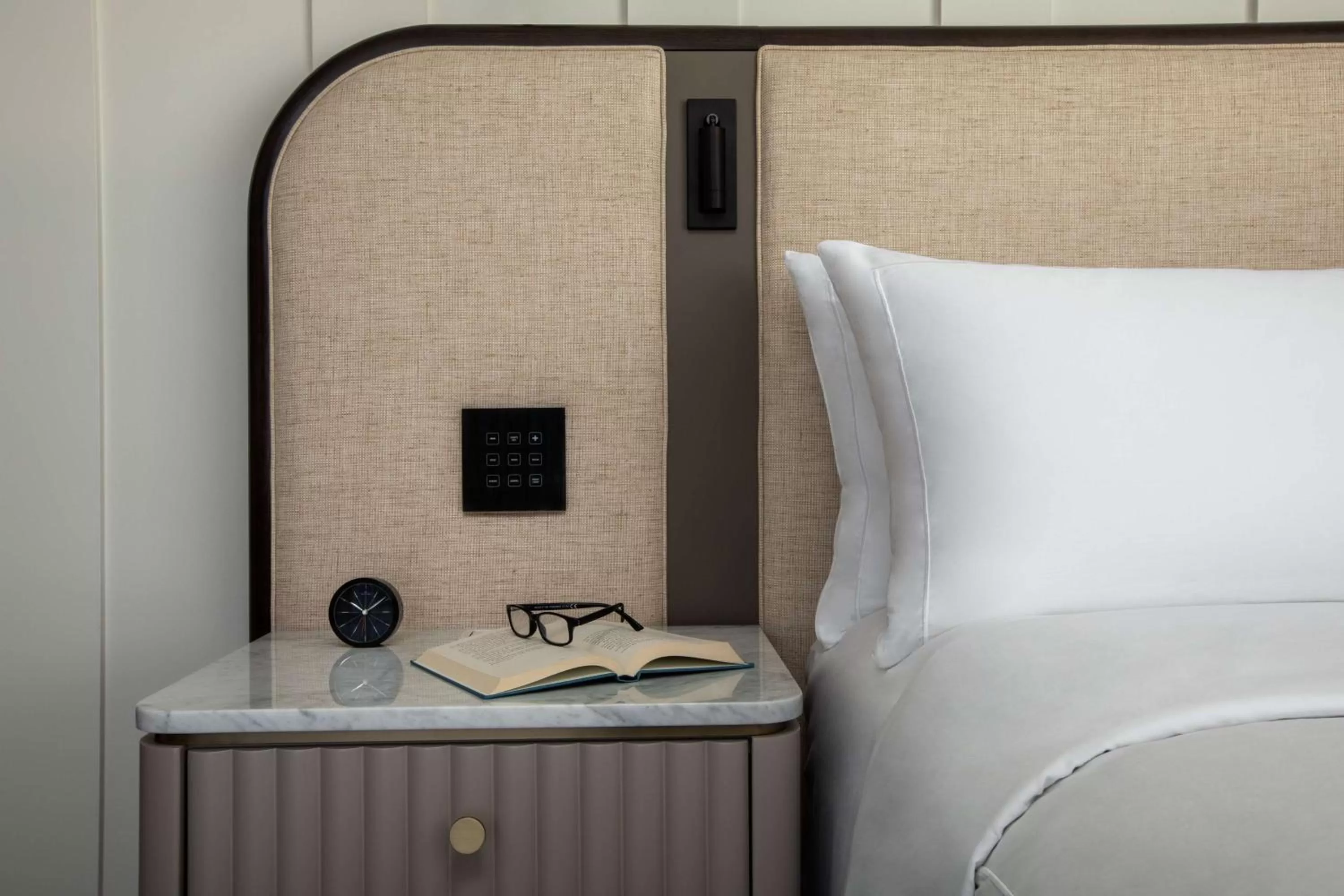 One-Bedroom Corner King Suite in Conrad Nashville