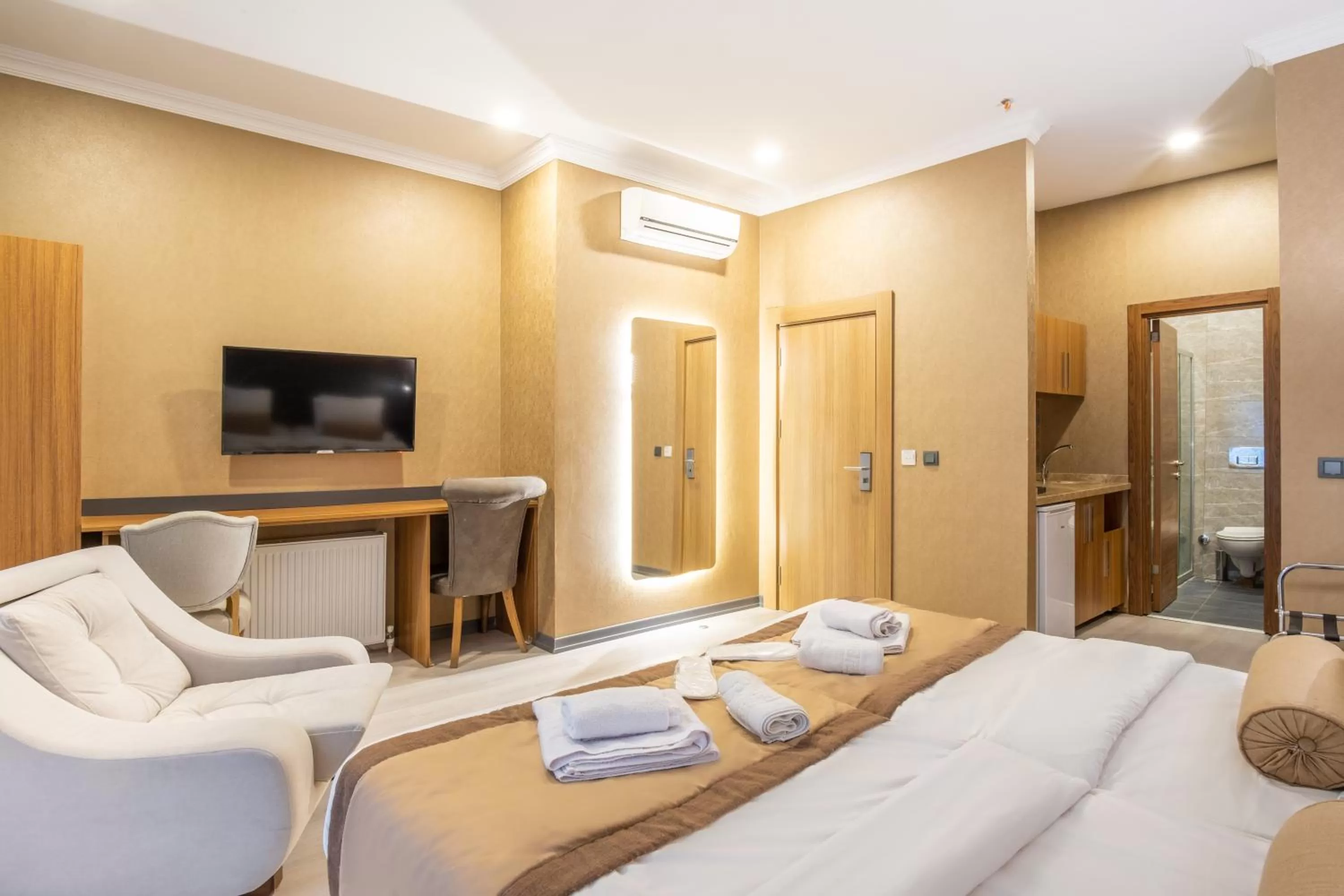 Orange Hotel & Spa
