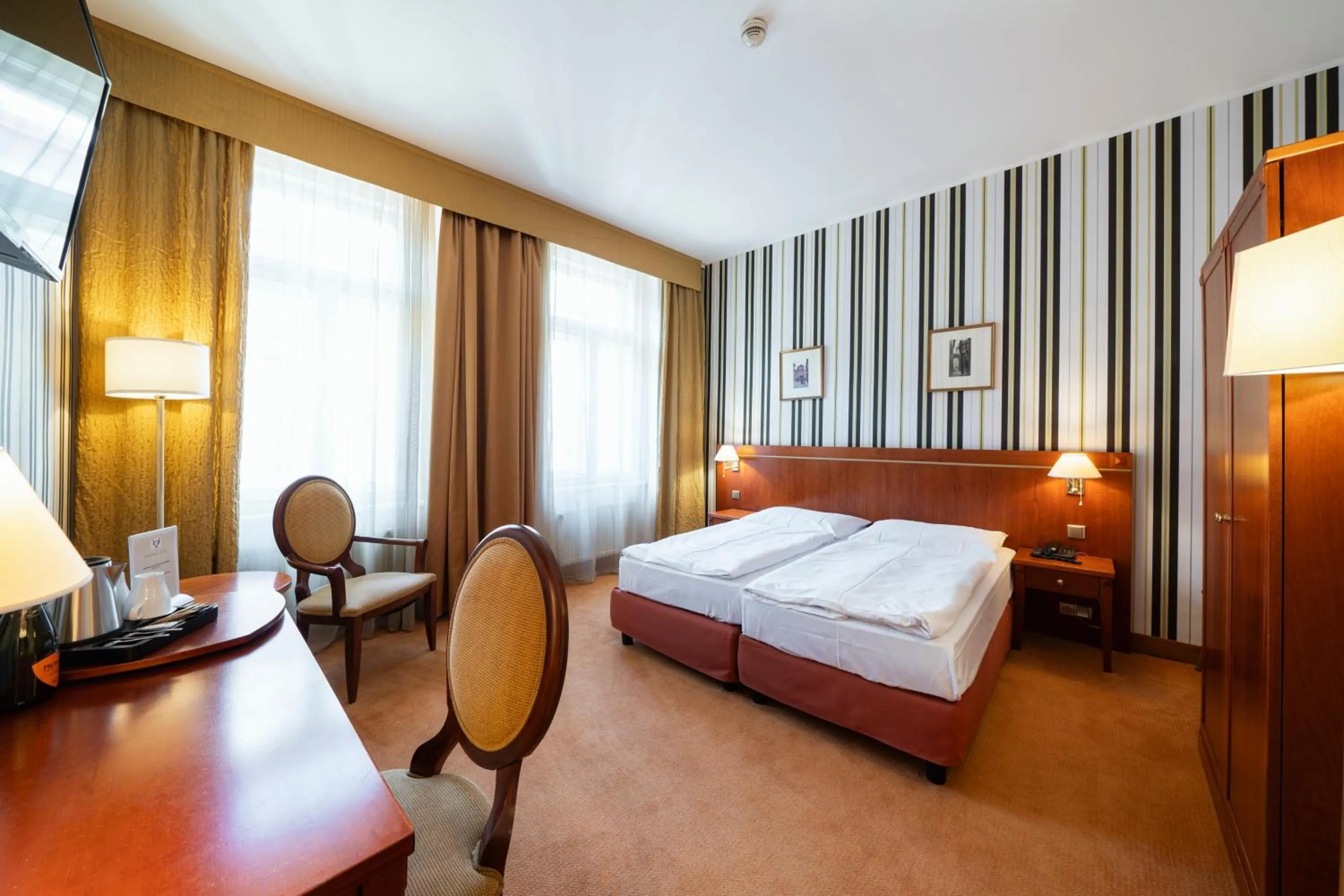 Double or Twin Room in Hotel Raffaello Prague