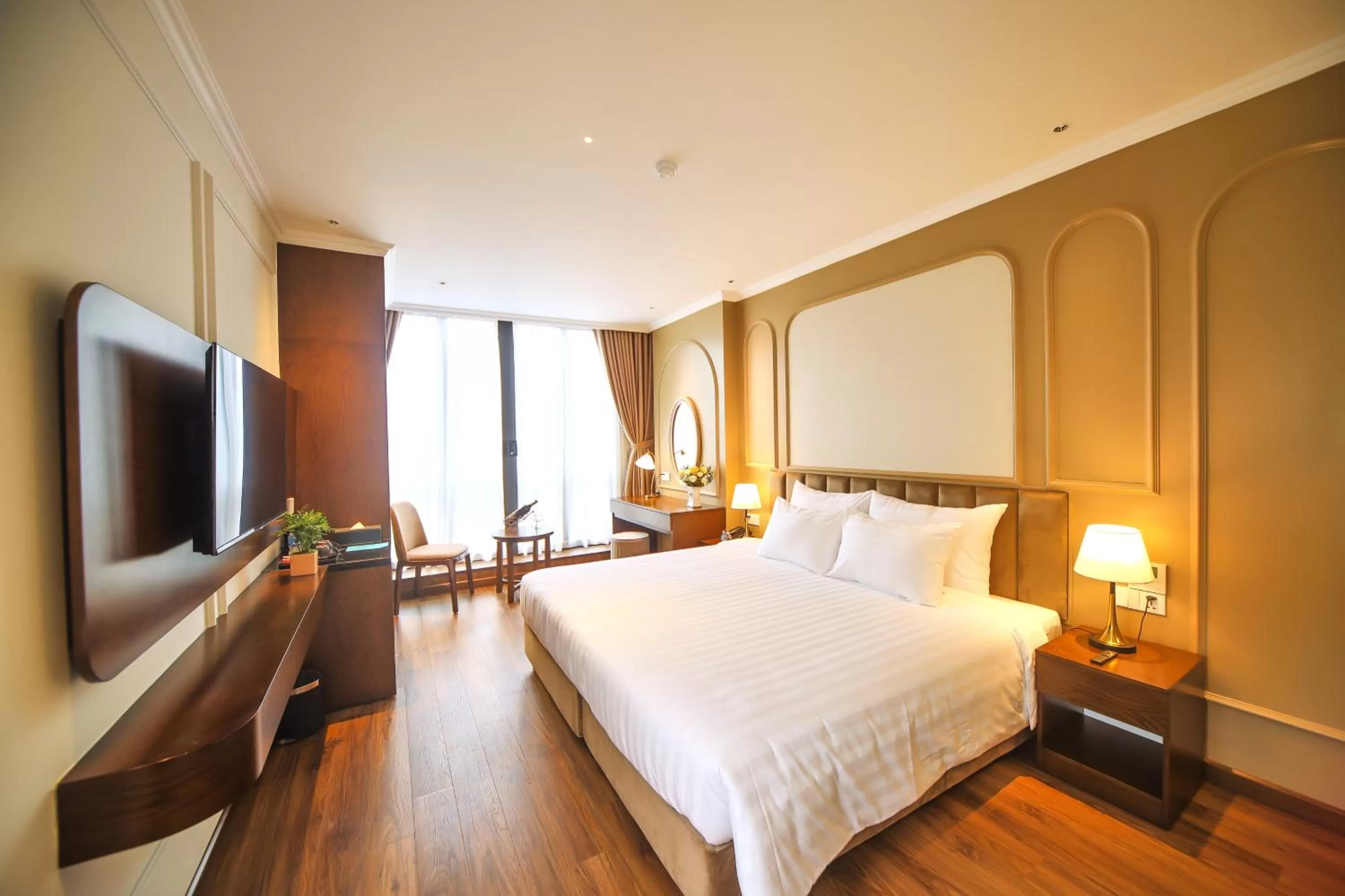 Double or Twin Room with City View in L'amant de Hanoi Hotel - khách sạn Lamant de Hà Nội