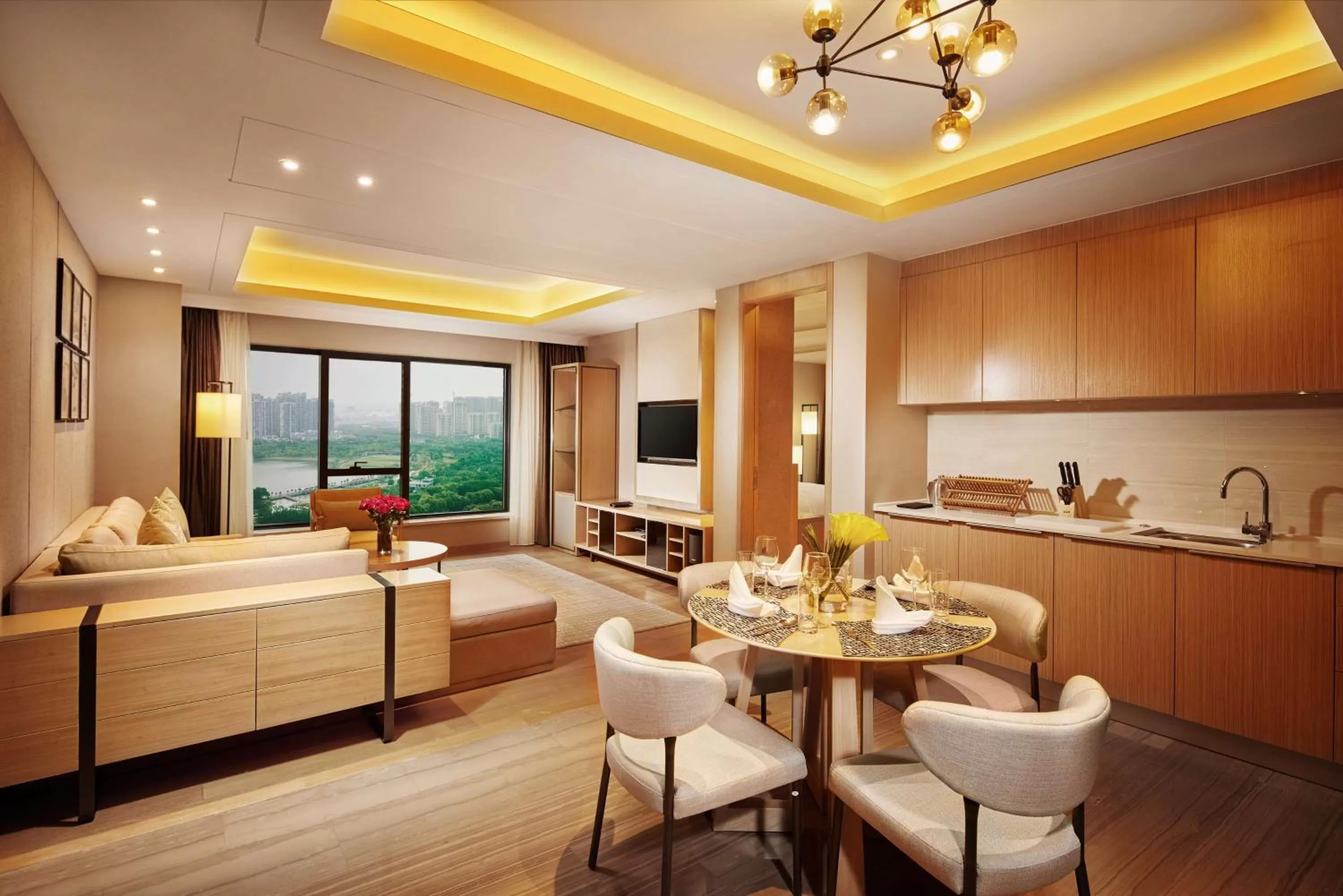 Deluxe King One Bedroom Suite in Hilton Suzhou